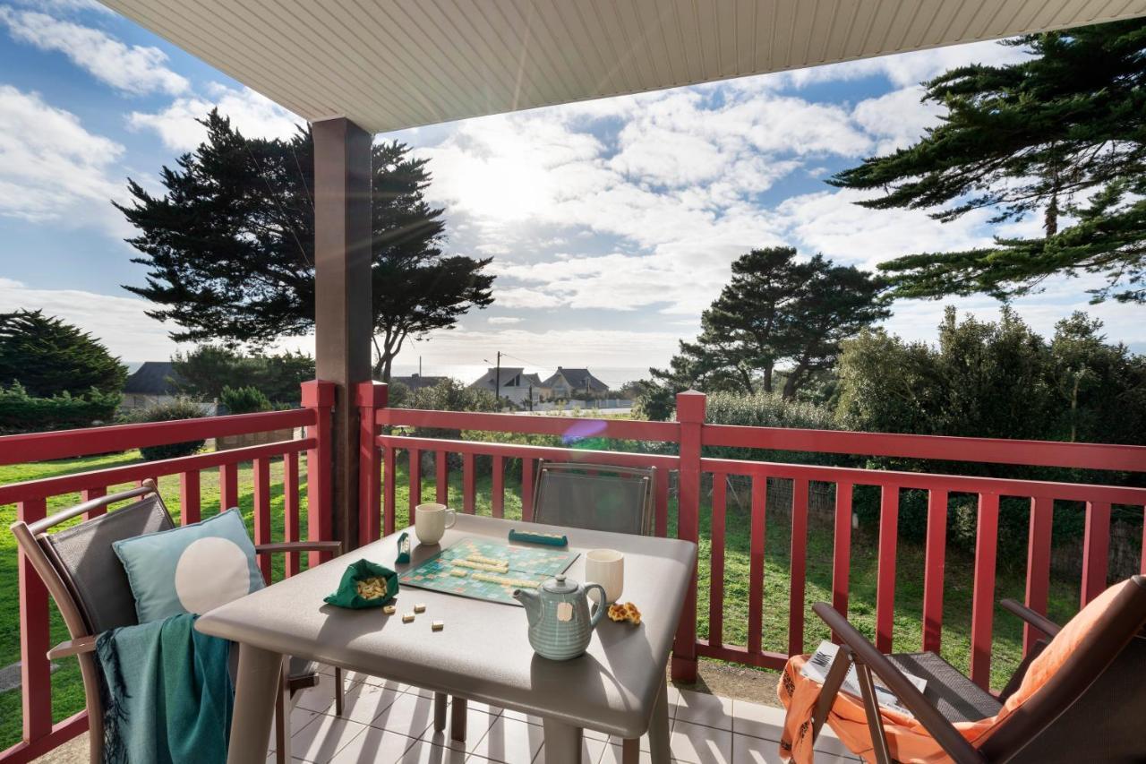 One-Bedroom Apartment Terrace or Balcony Sea View