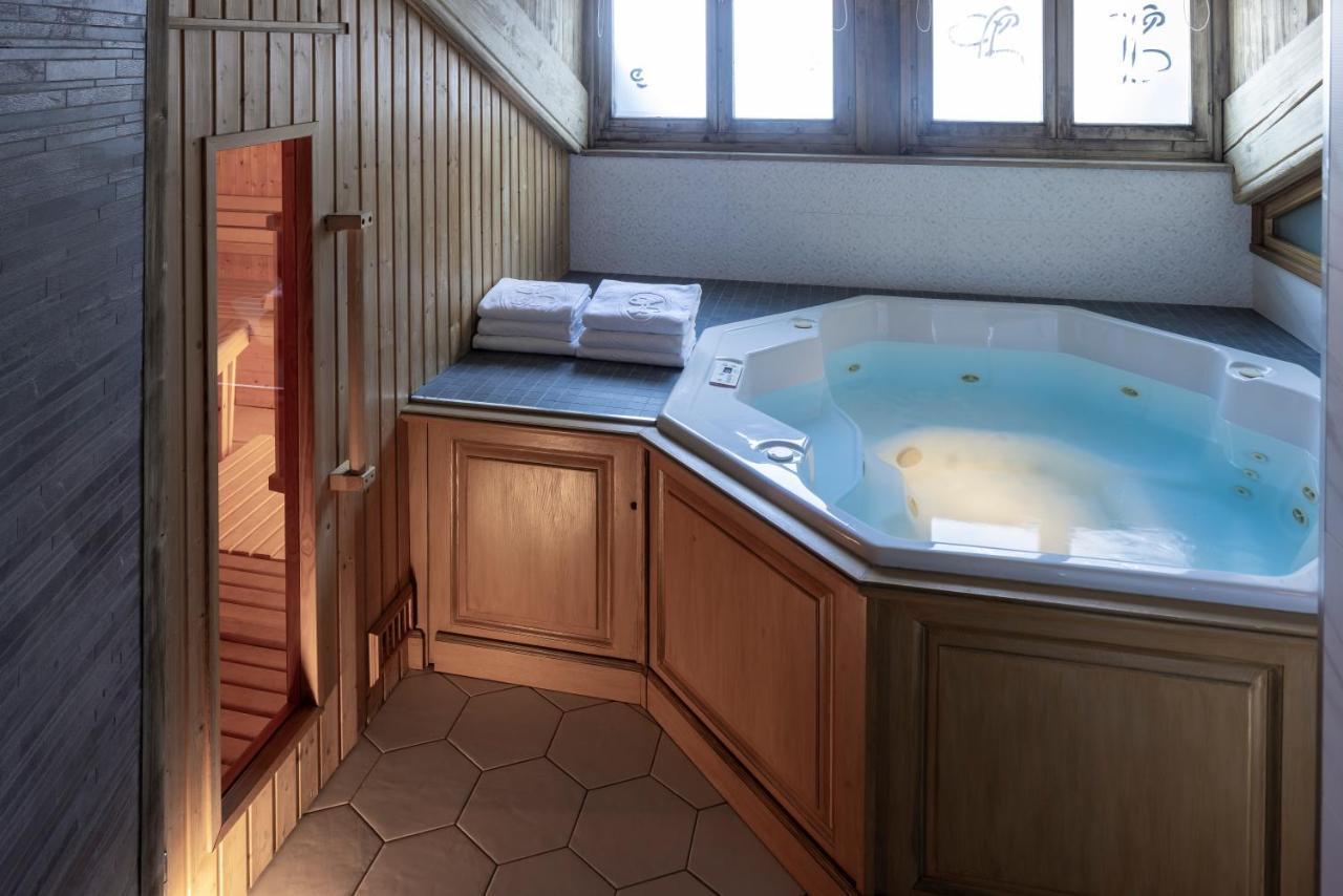 Luxury Two-Bedroom Apartment