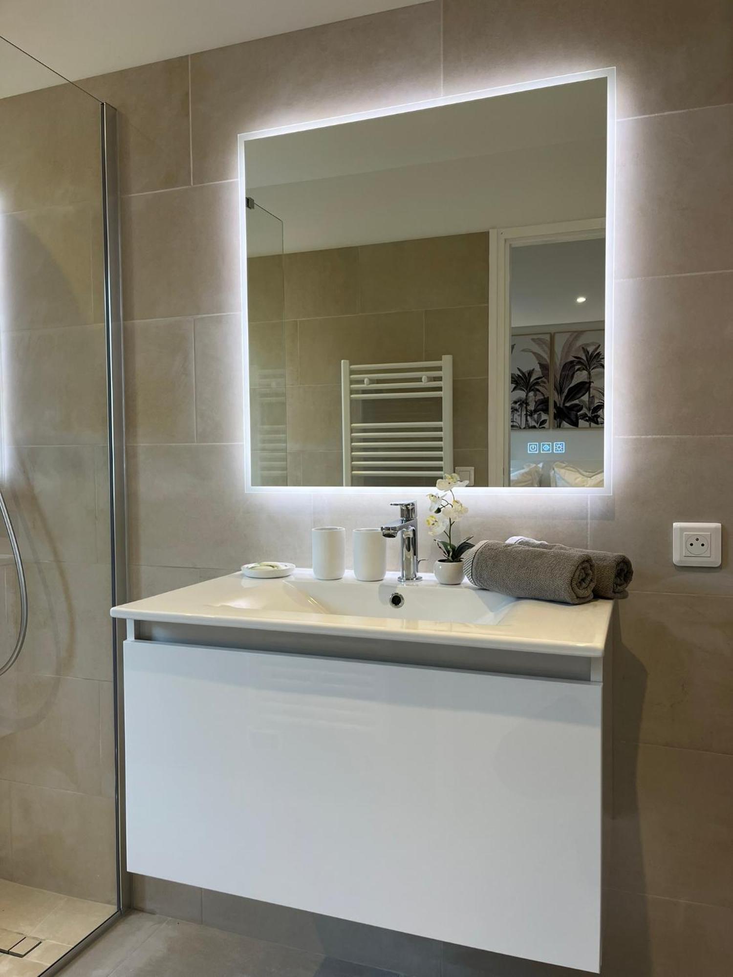 Large Double Room,1500058210:JPEG