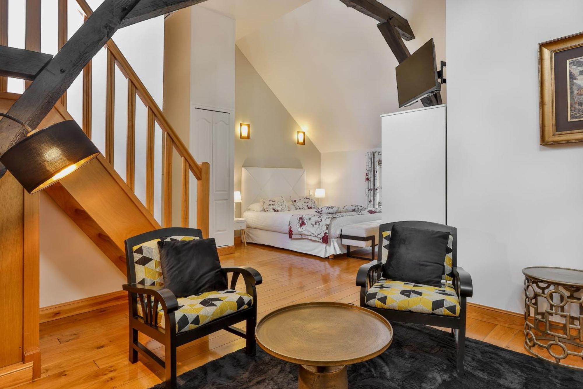 Large Double Room 1st floor