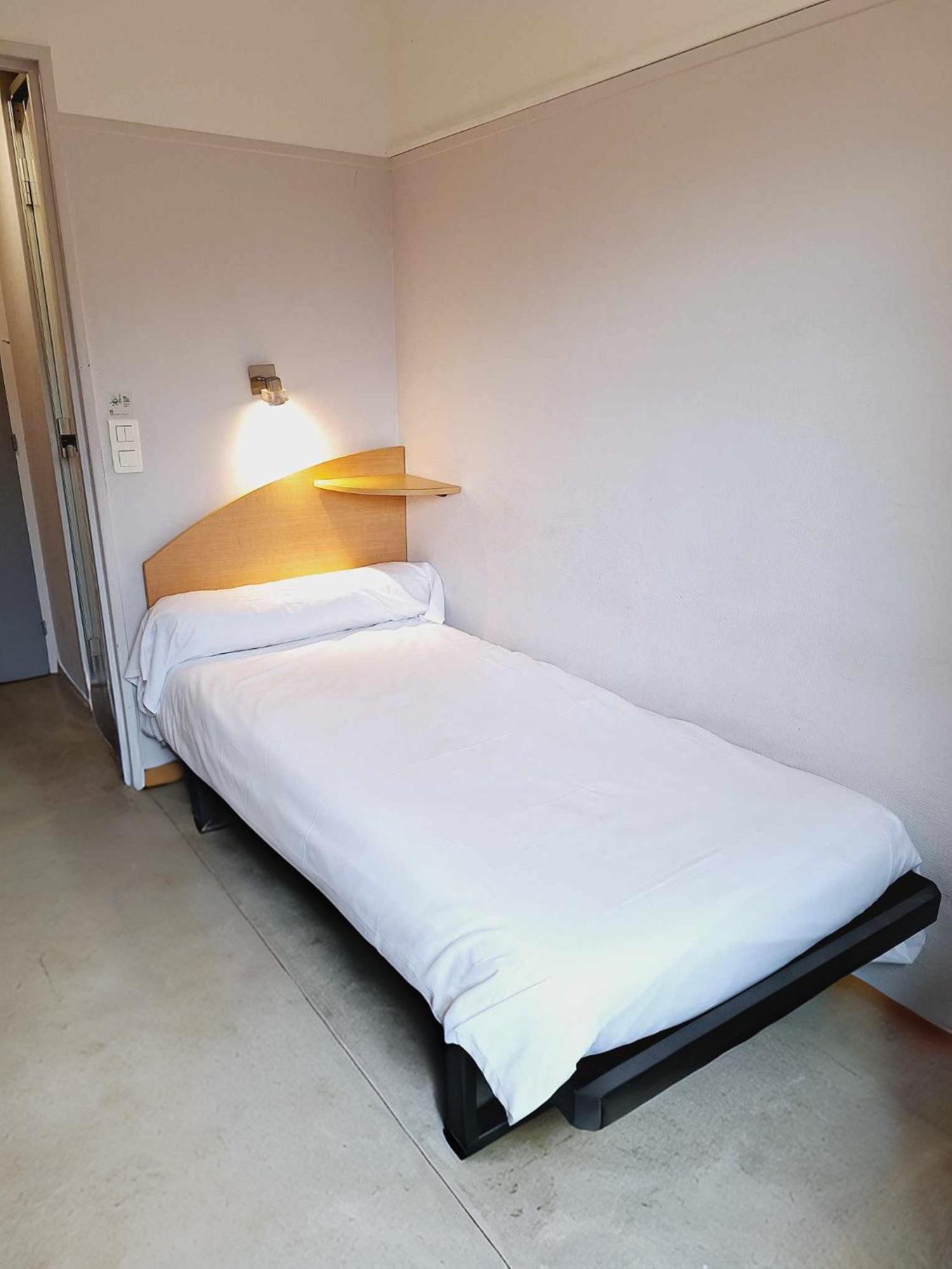 Single Room Shared Toilet