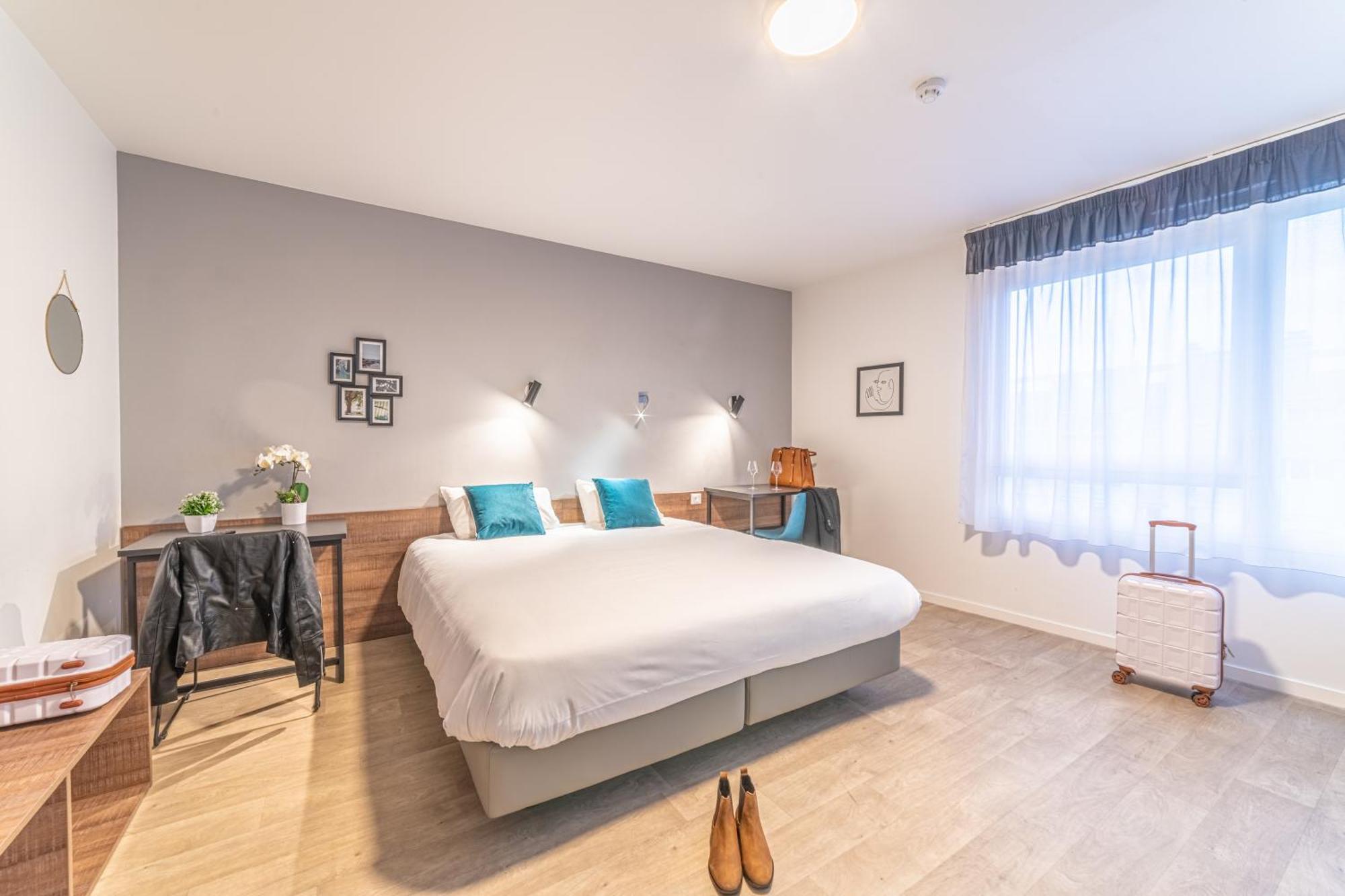 Superior Studio,1500028675:JPEG