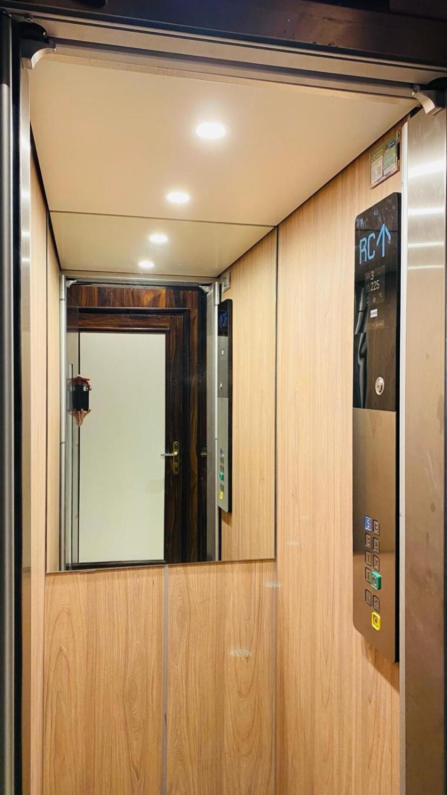 Double Room,1498984996:JPEG