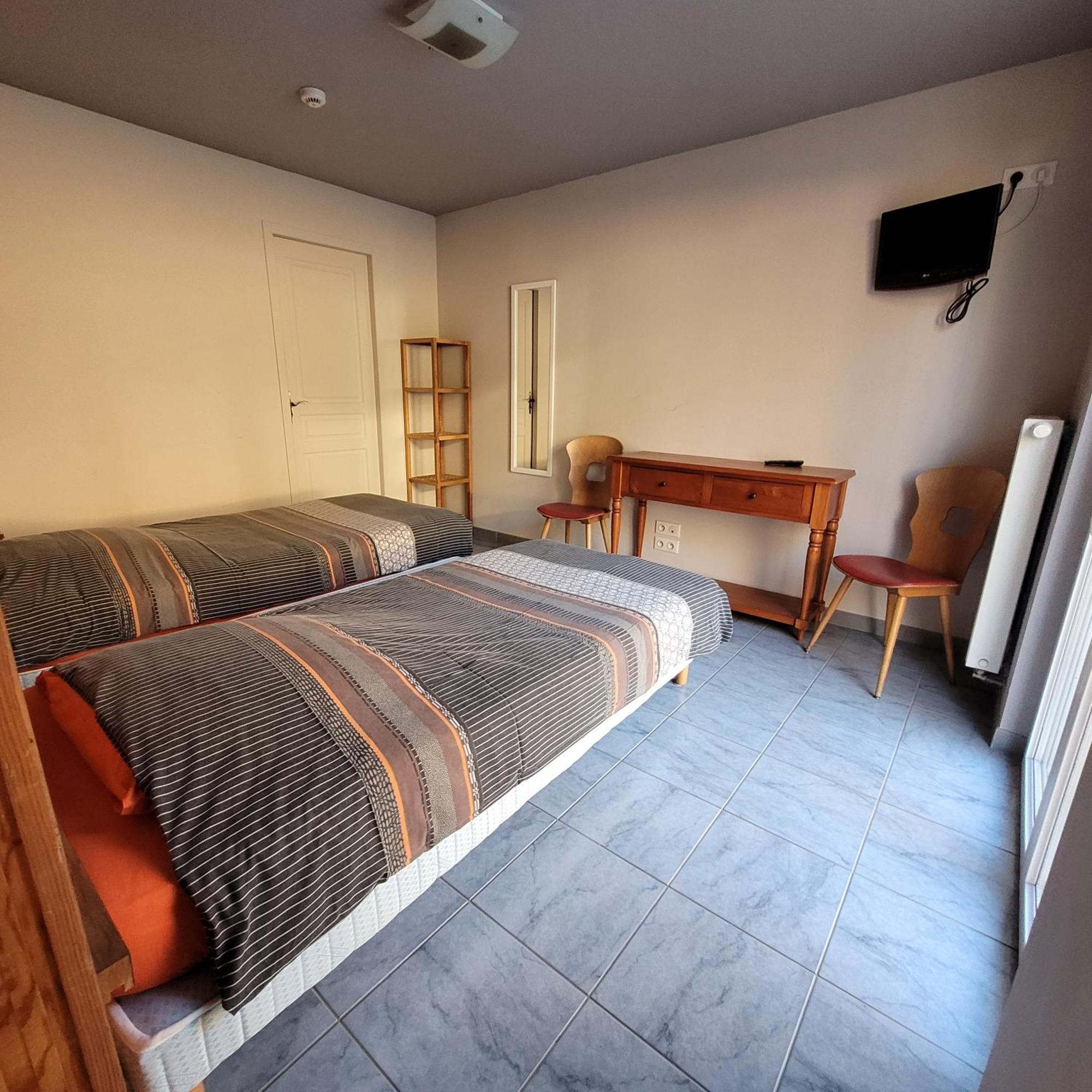 Quadruple Room Private Bathroom