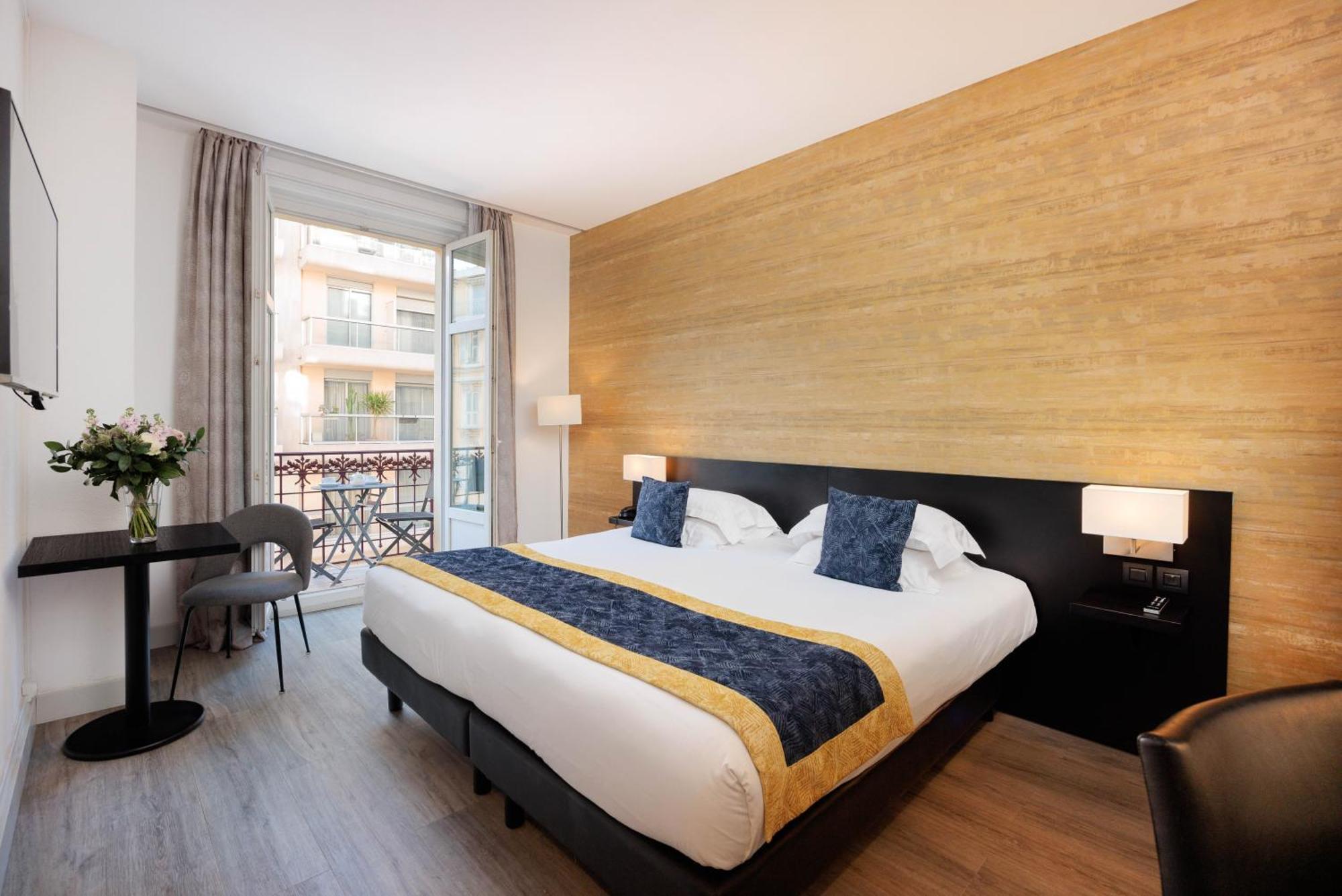 Deluxe King Room Balcony