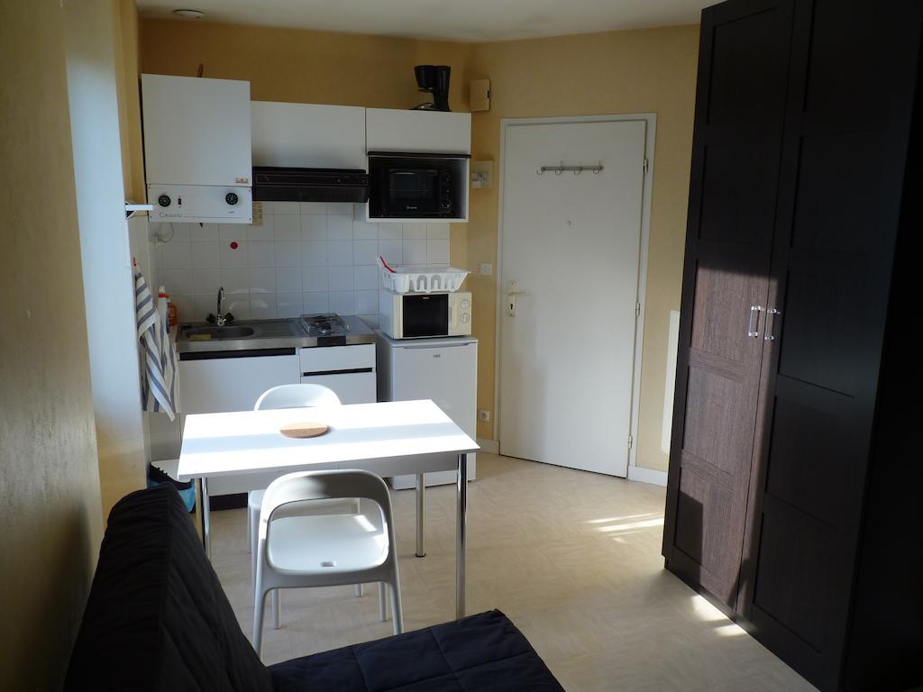 Economy Studio