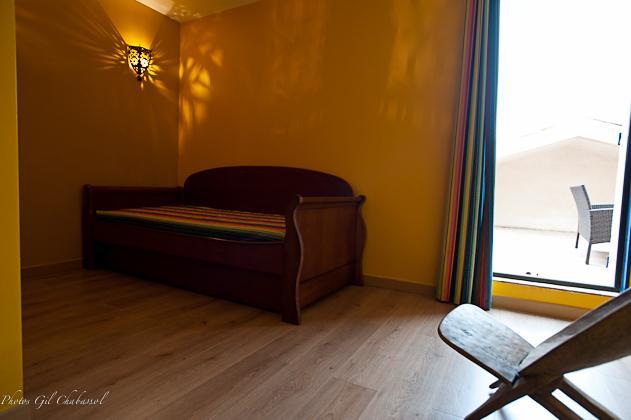 Chambre Lits Jumeaux avec Salle de Bains Commune