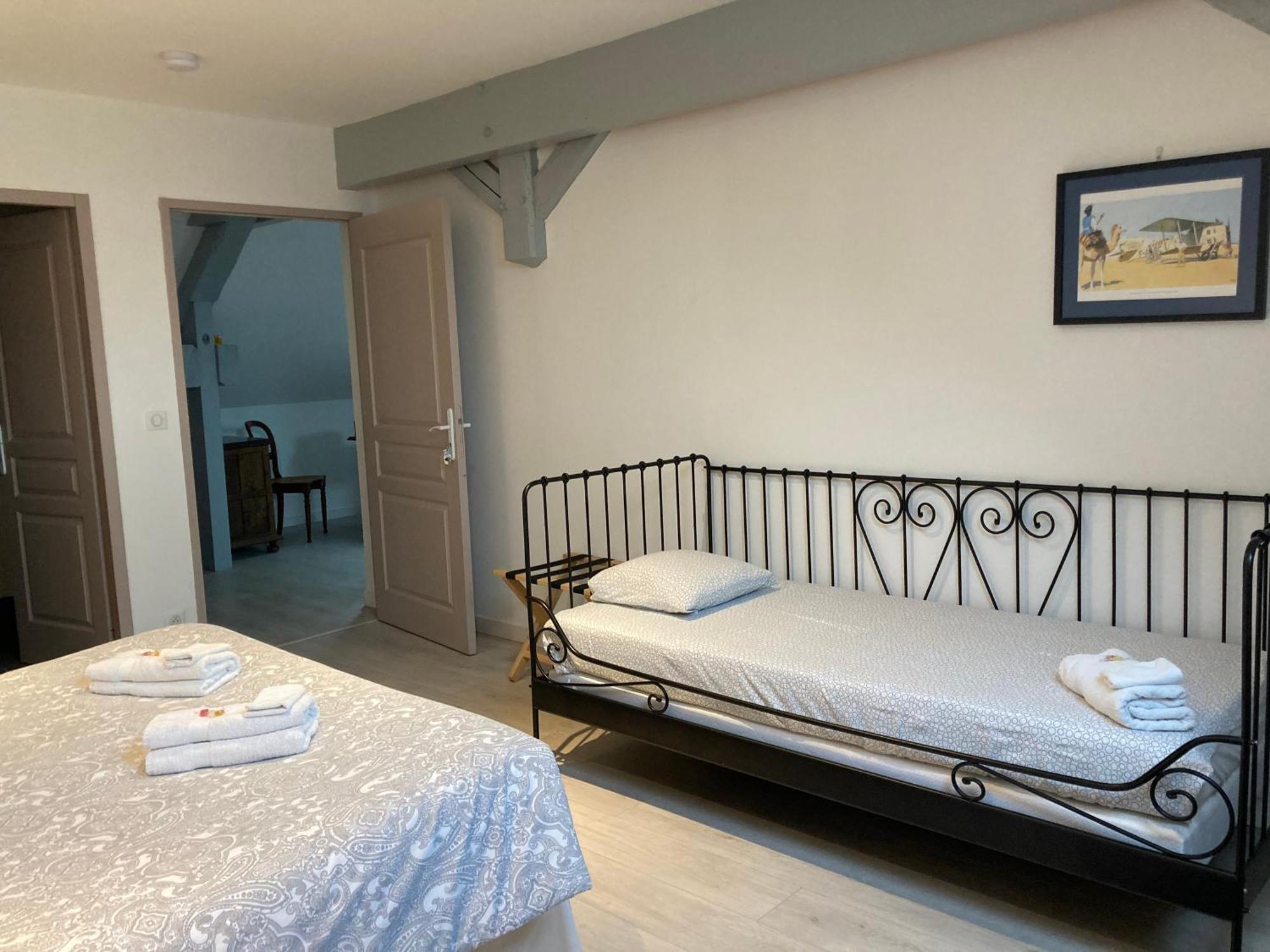 Double Room Private Bathroom