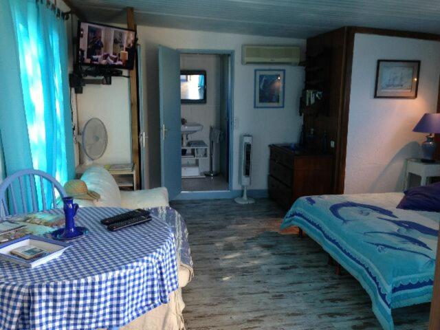 One-Bedroom Chalet,1521378874:JPEG