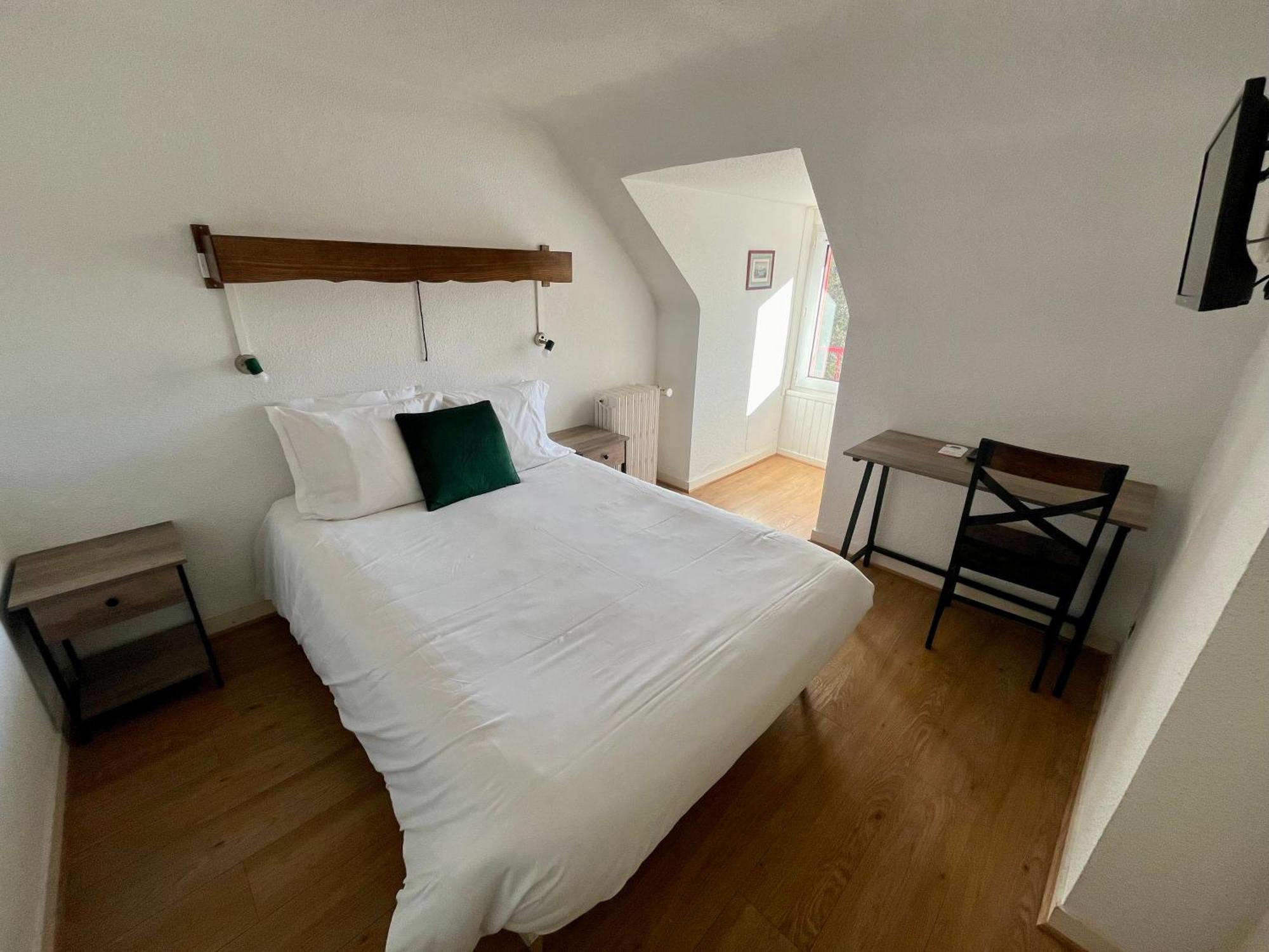 Double Room,1531914715:JPEG