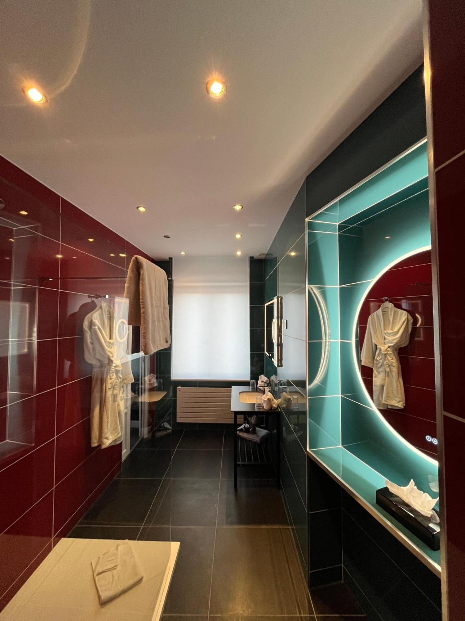 Suite Port View