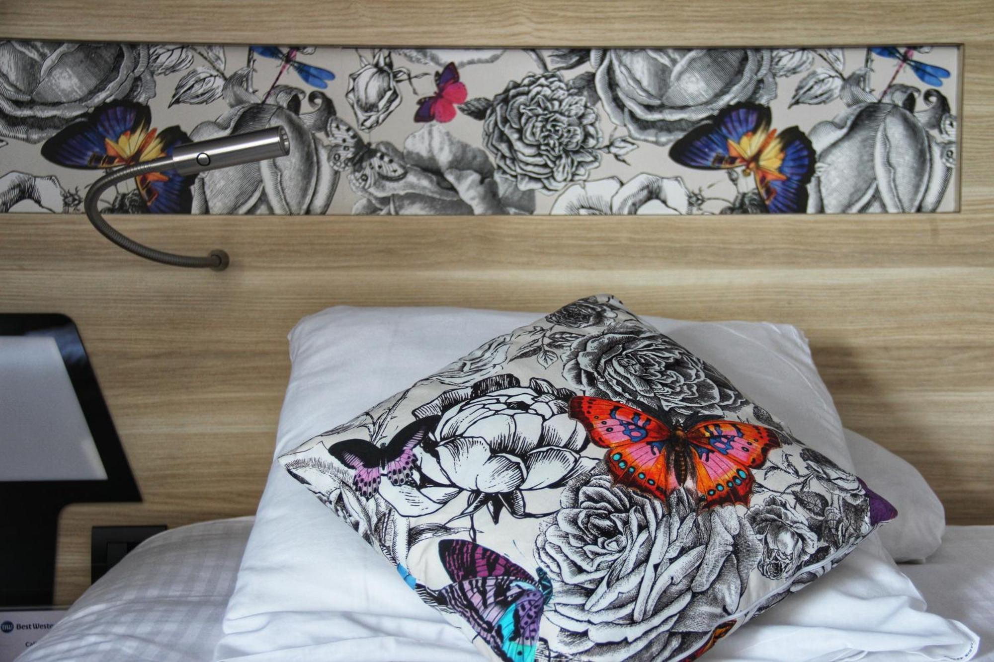 Comfort Queen Room