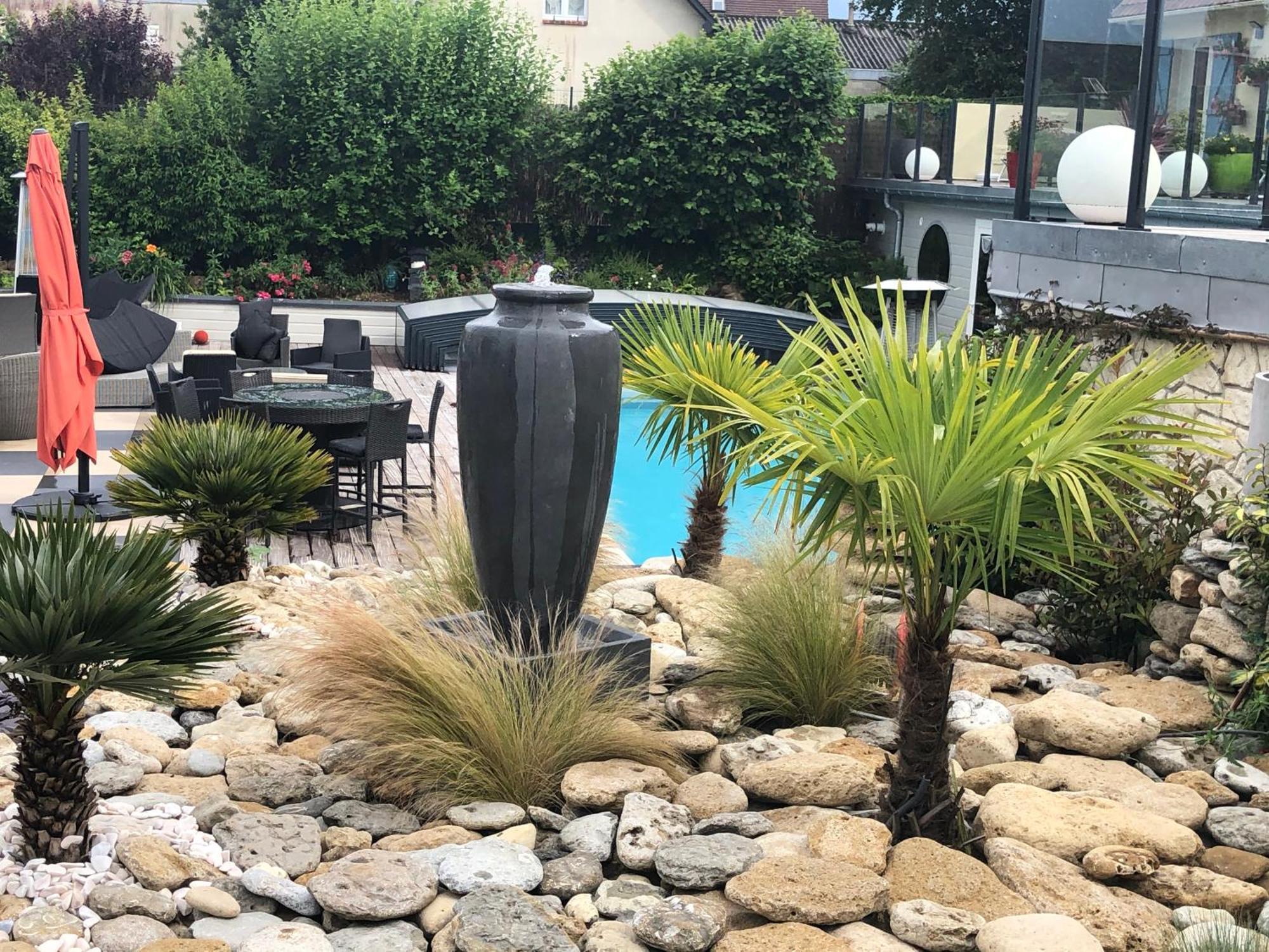 Apartment Pool View