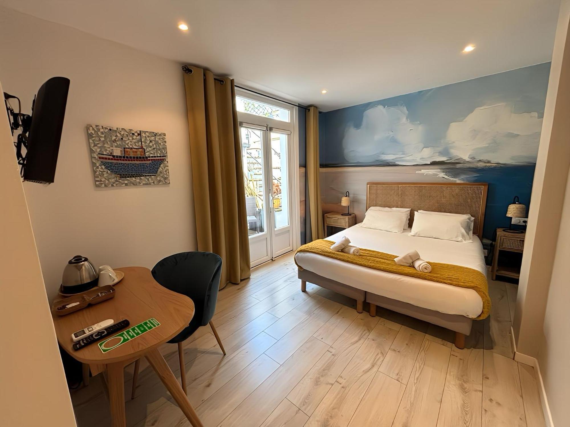Superior Double Room,1537477600:JPEG