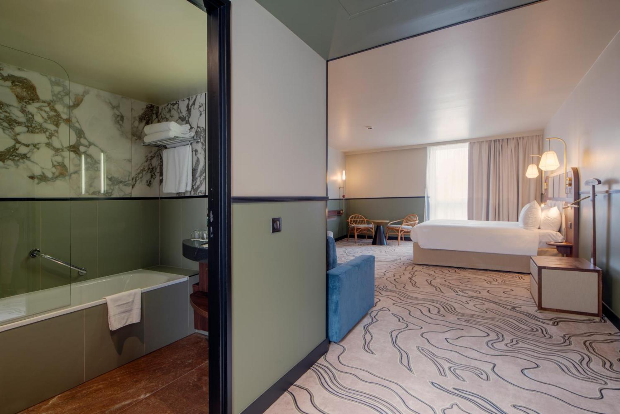 Suite Lit Queen-Size avec Canapé-Lit