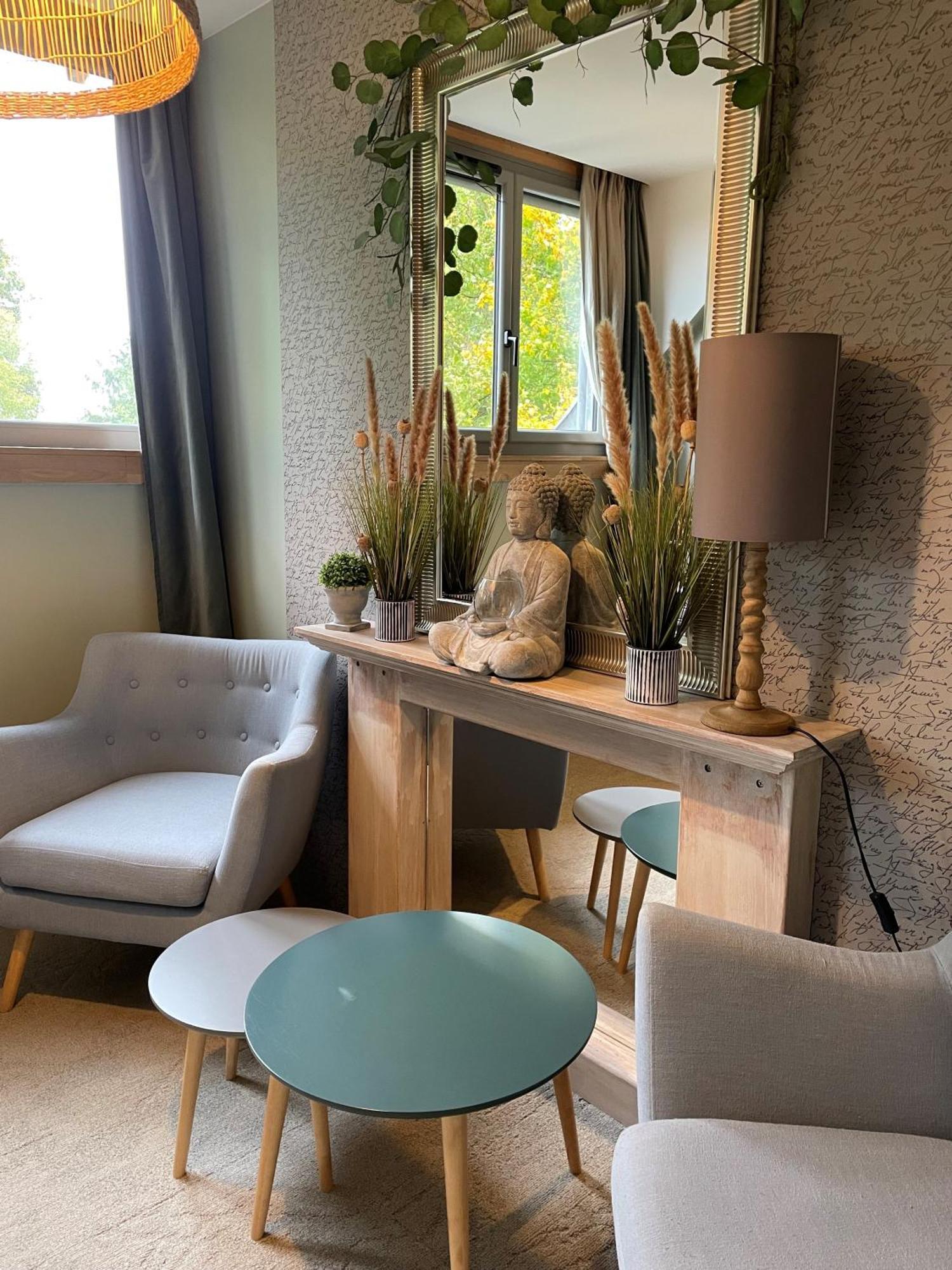 Double Room small living room area Carpe Diem