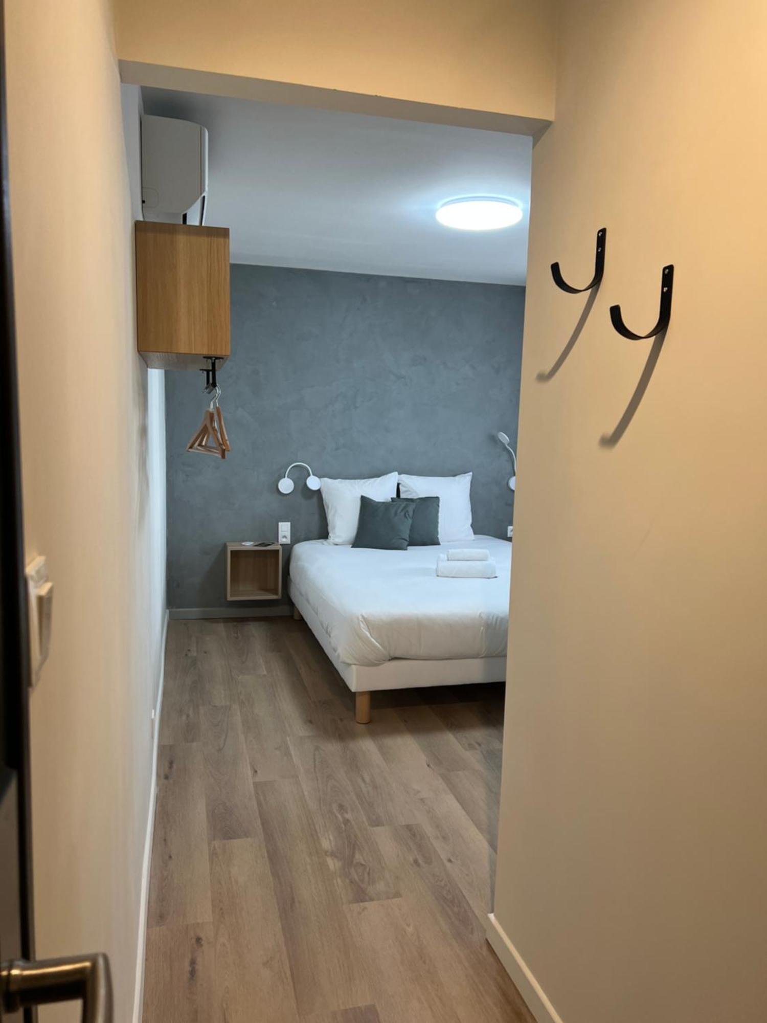 Queen Room,1540321321:JPEG