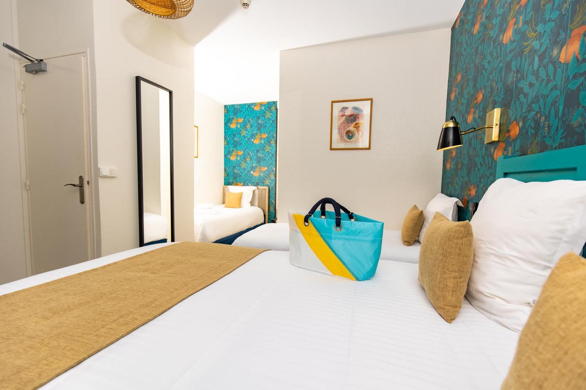 Quadruple Room Courtyard View