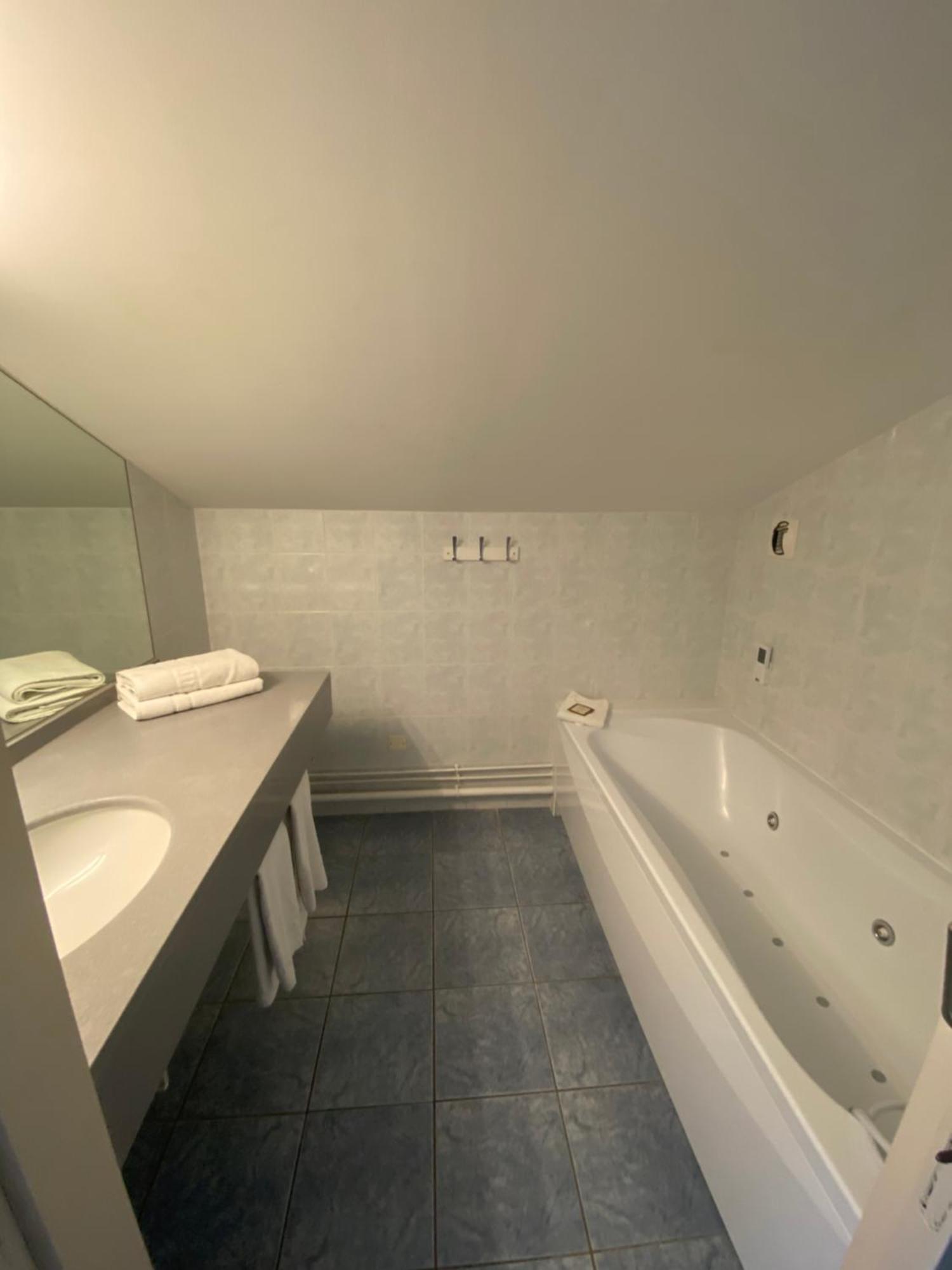 Chambre Quadruple Confort - Vue sur Lac