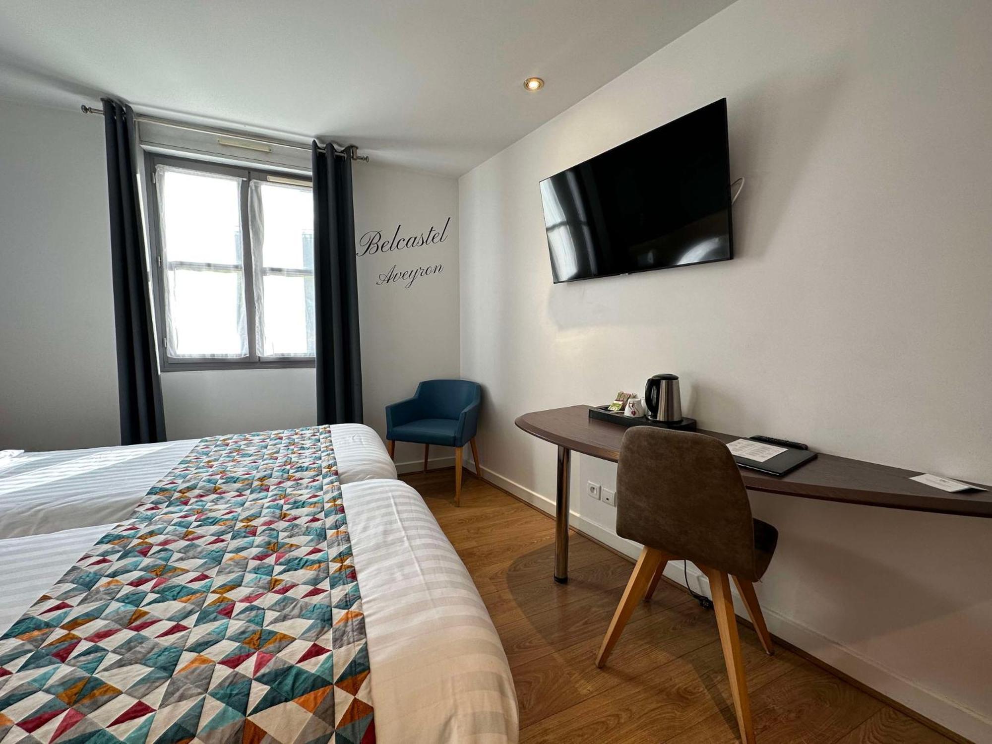 Standard Queen Room