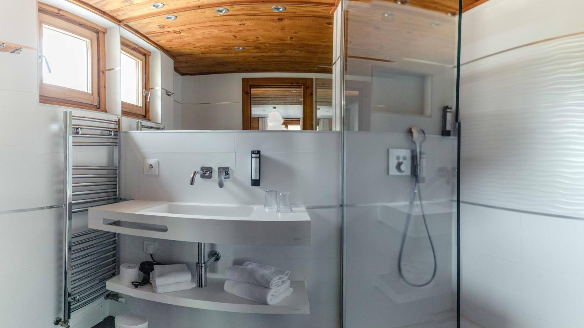 Classic Triple Room,1542920671:JPEG