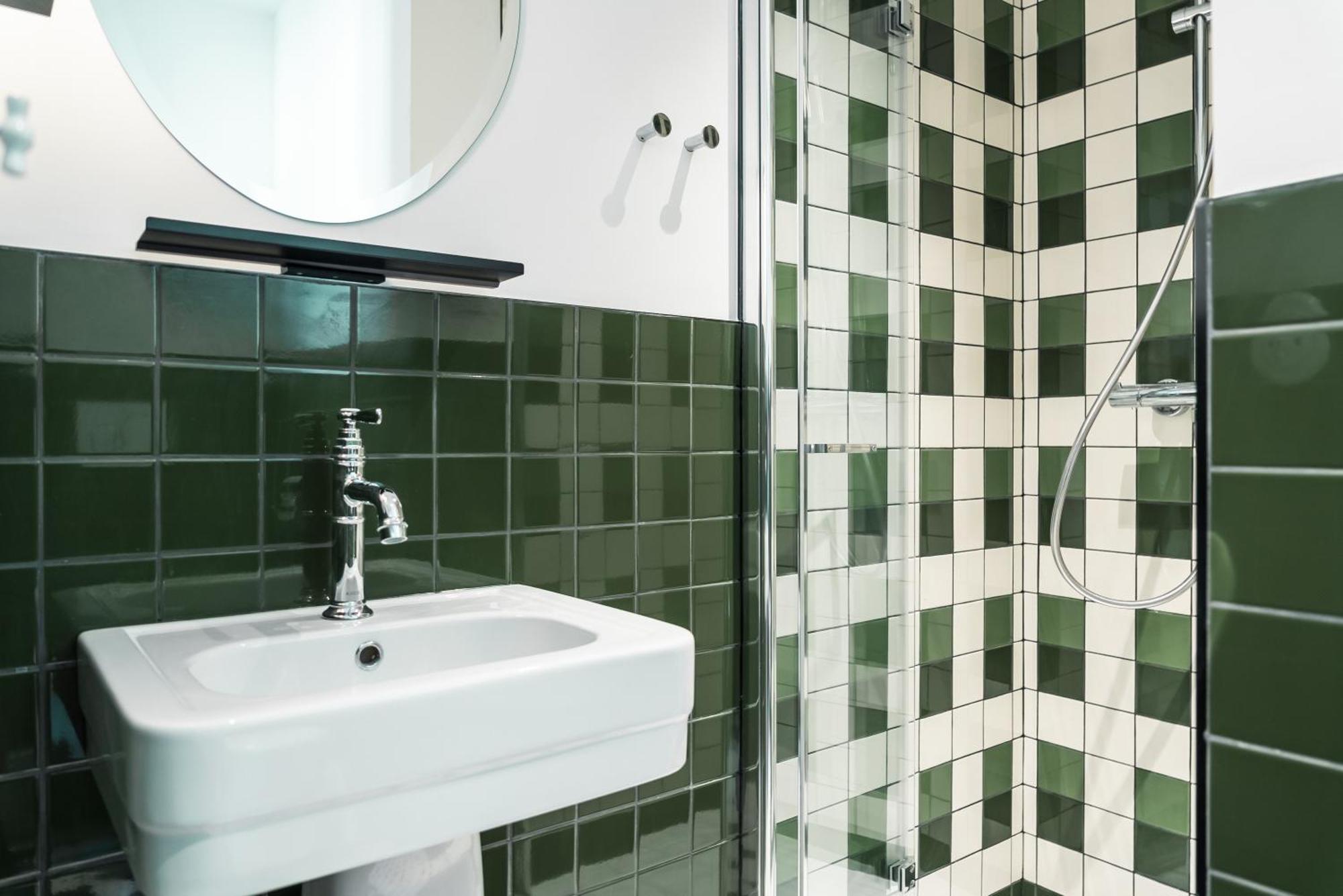 Small,1543327558:JPEG