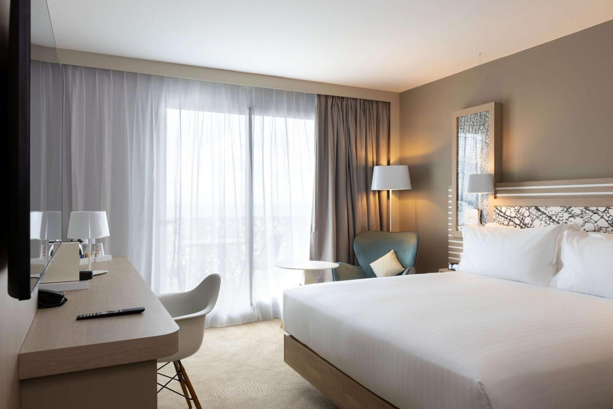 Queen Room