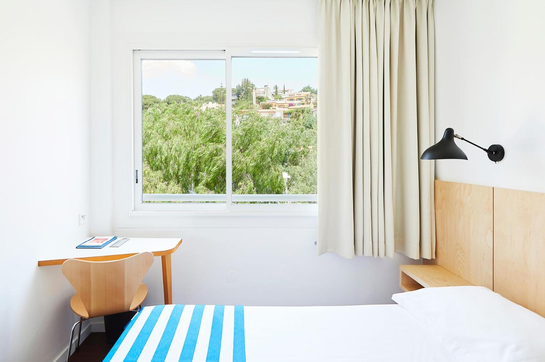 Double Room with Hill View,1544884735:JPEG