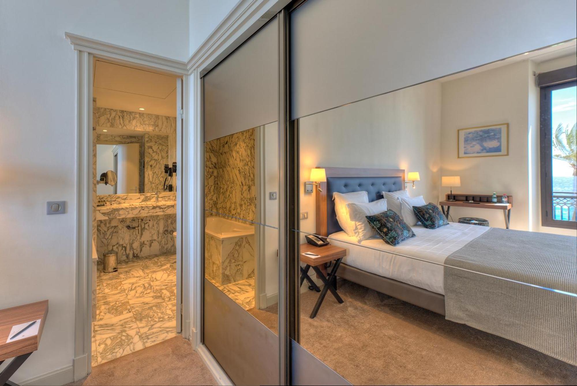Quarto Superior com Vista Mar