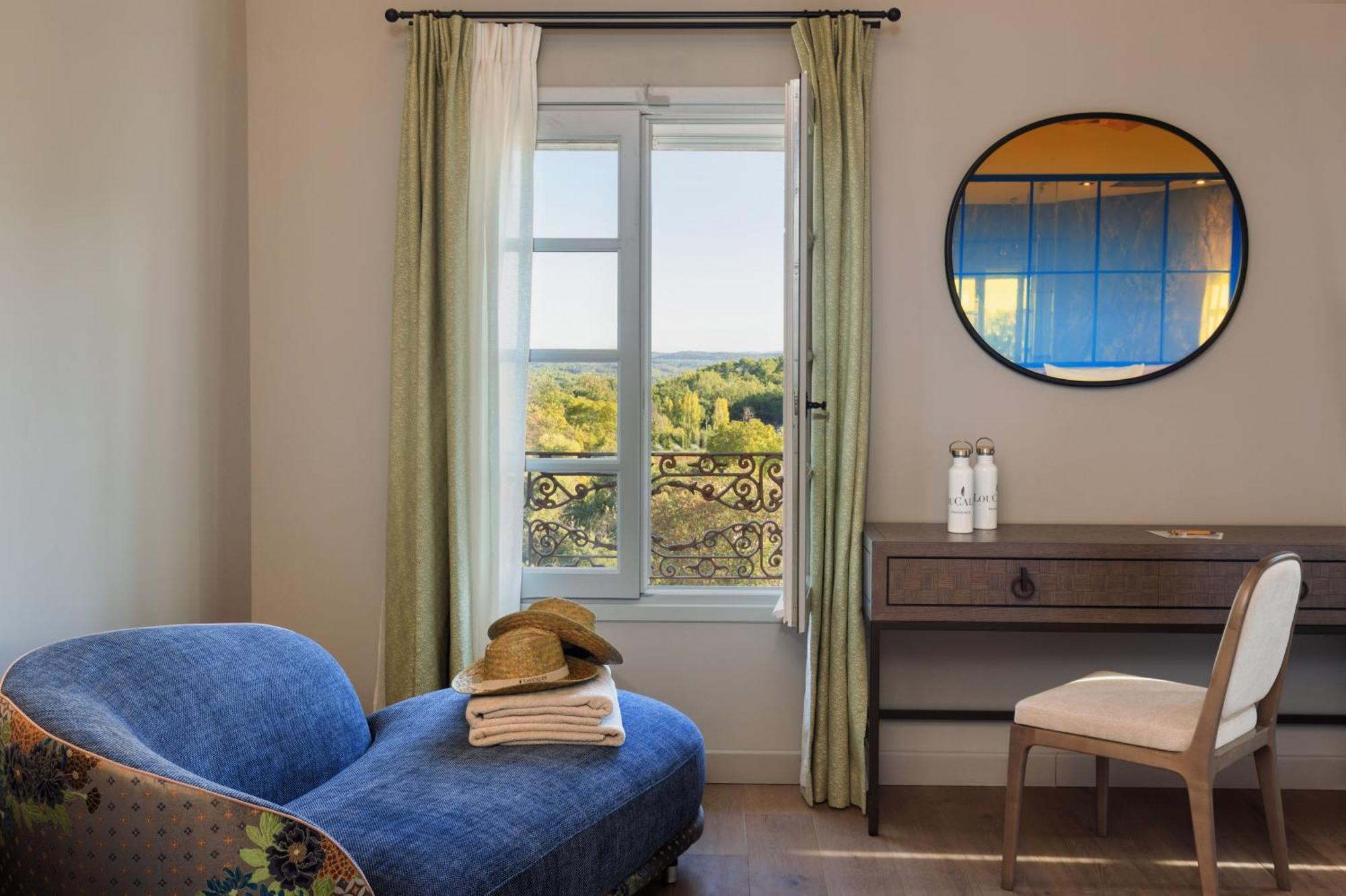 Double Room,1549649746:JPEG