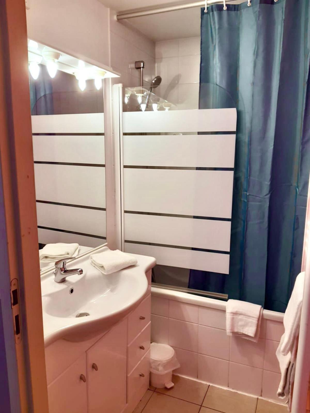Two-Bedroom Apartment,1550635300:JPEG