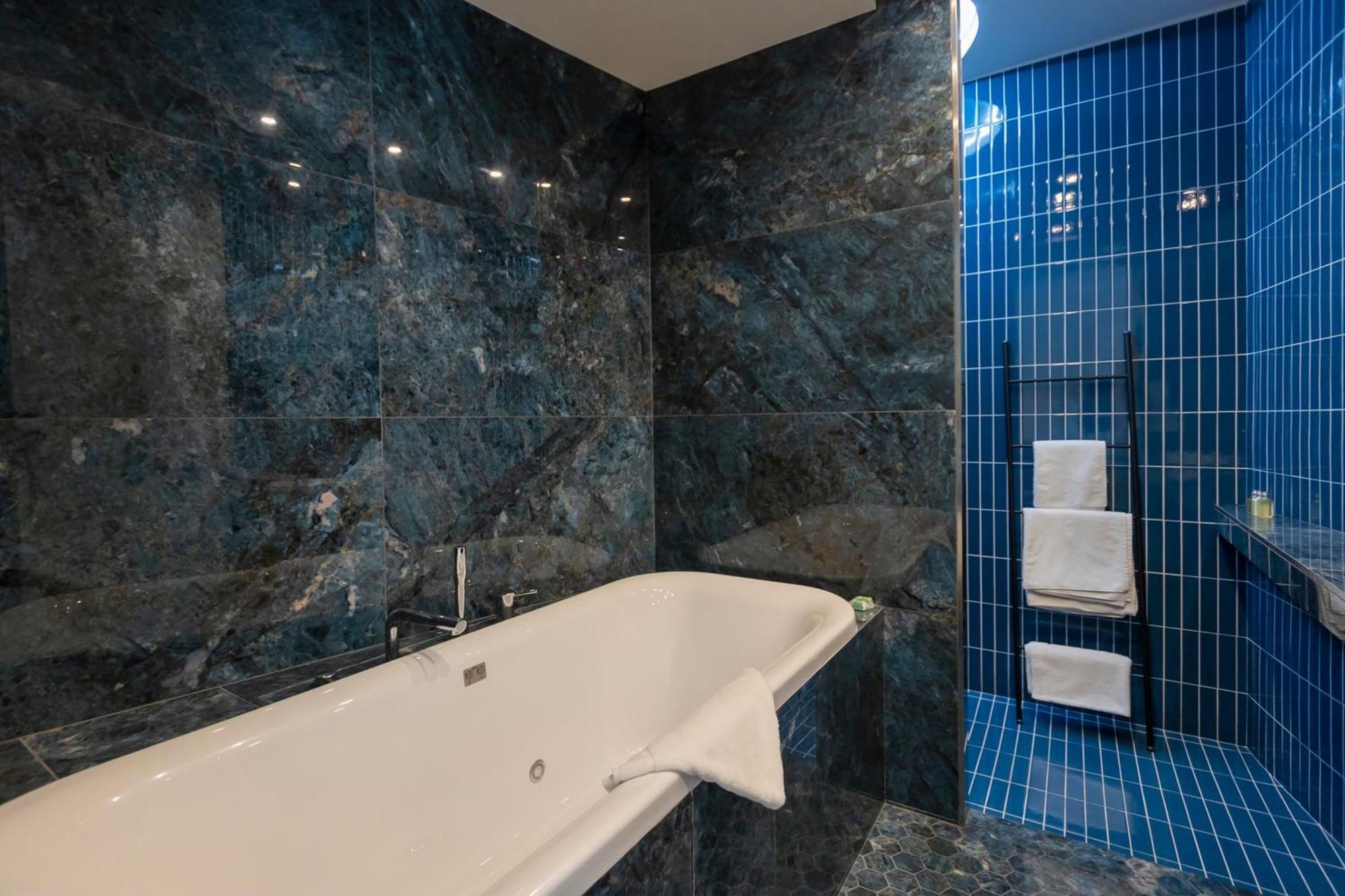 Junior Suite Spa Bath Sauna Private Garden Private Heated Swimming Pool