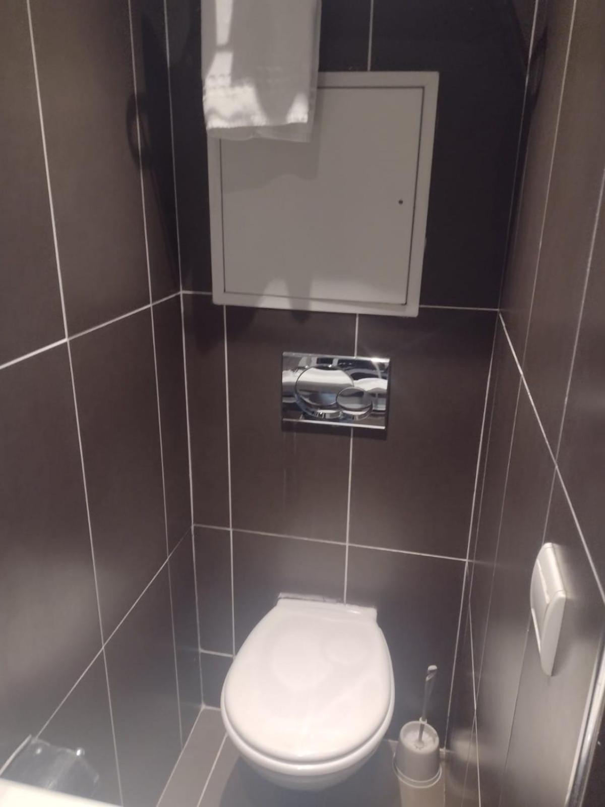 Small Single Room