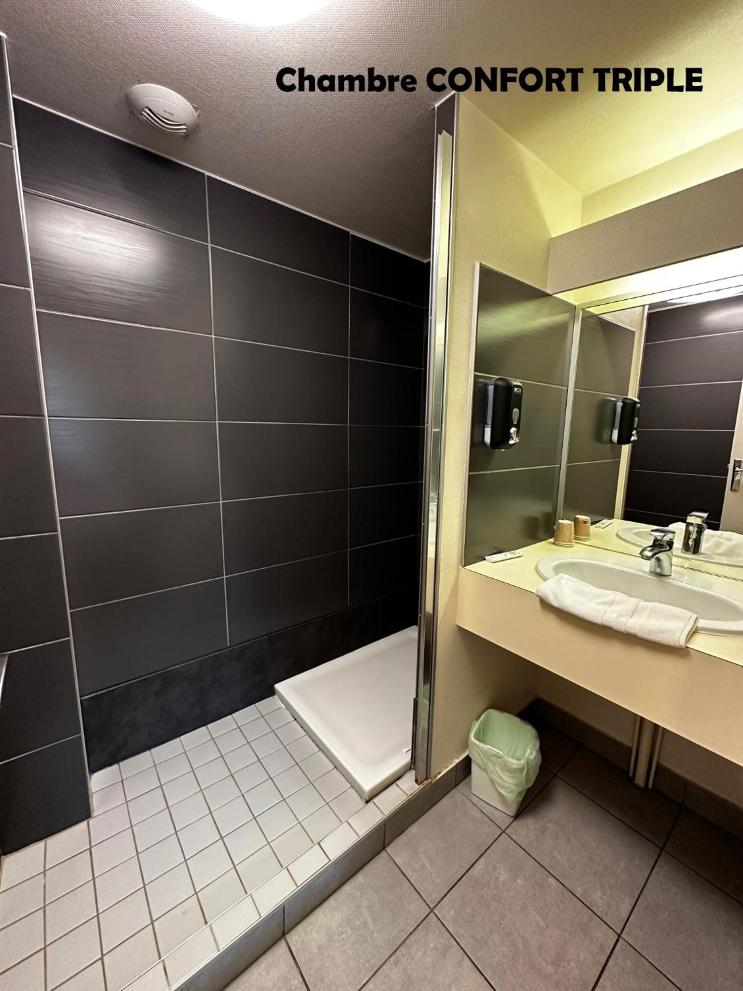 Comfort Triple Room