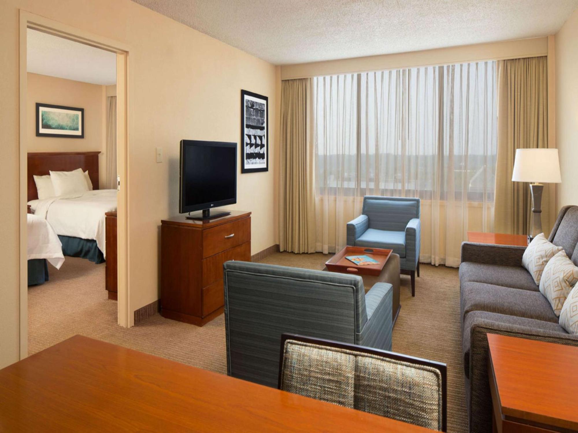 Two-Bedroom Suite Non-Smoking,1557467554:JPEG