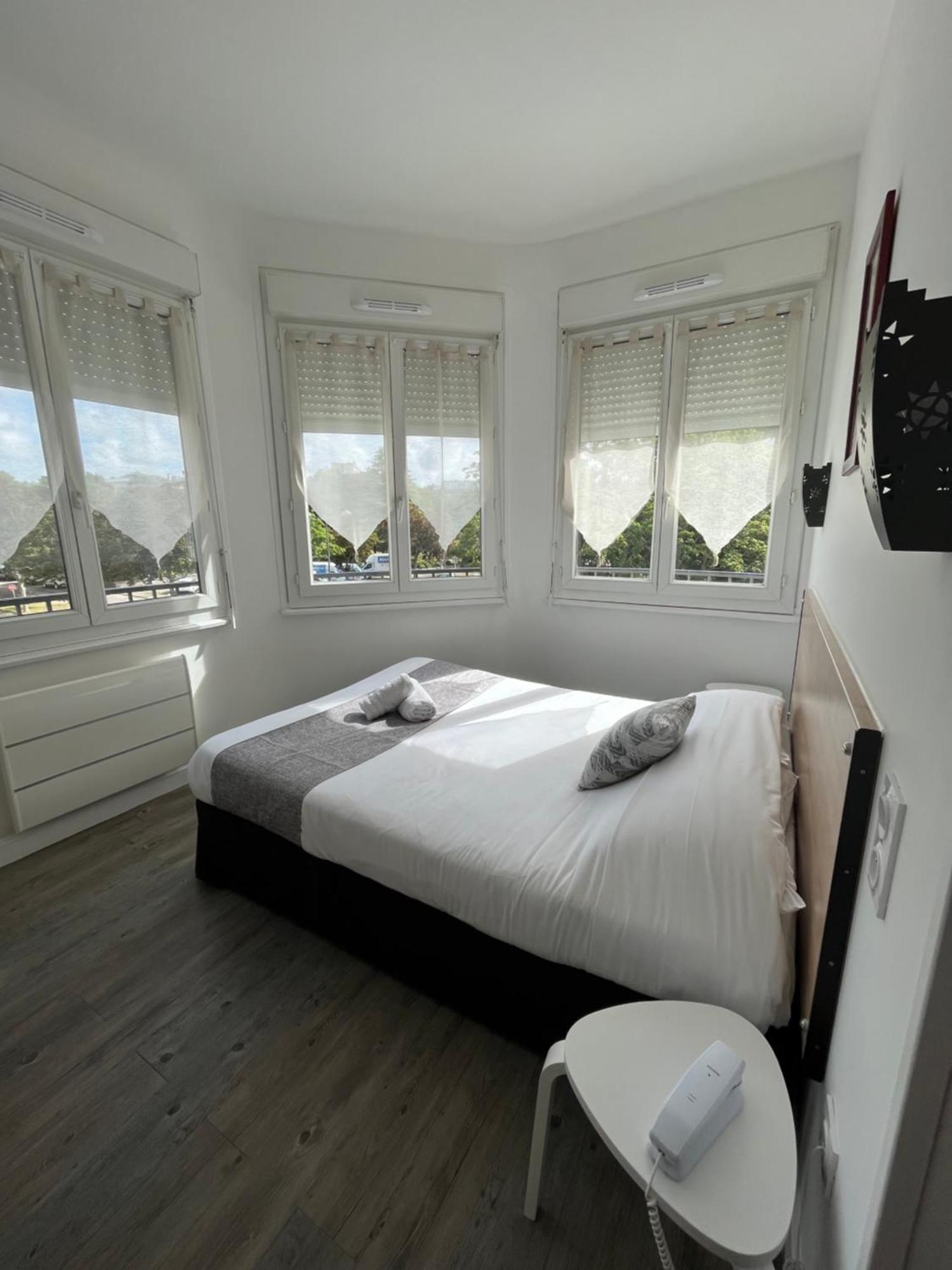 Double Room,1557548371:JPEG