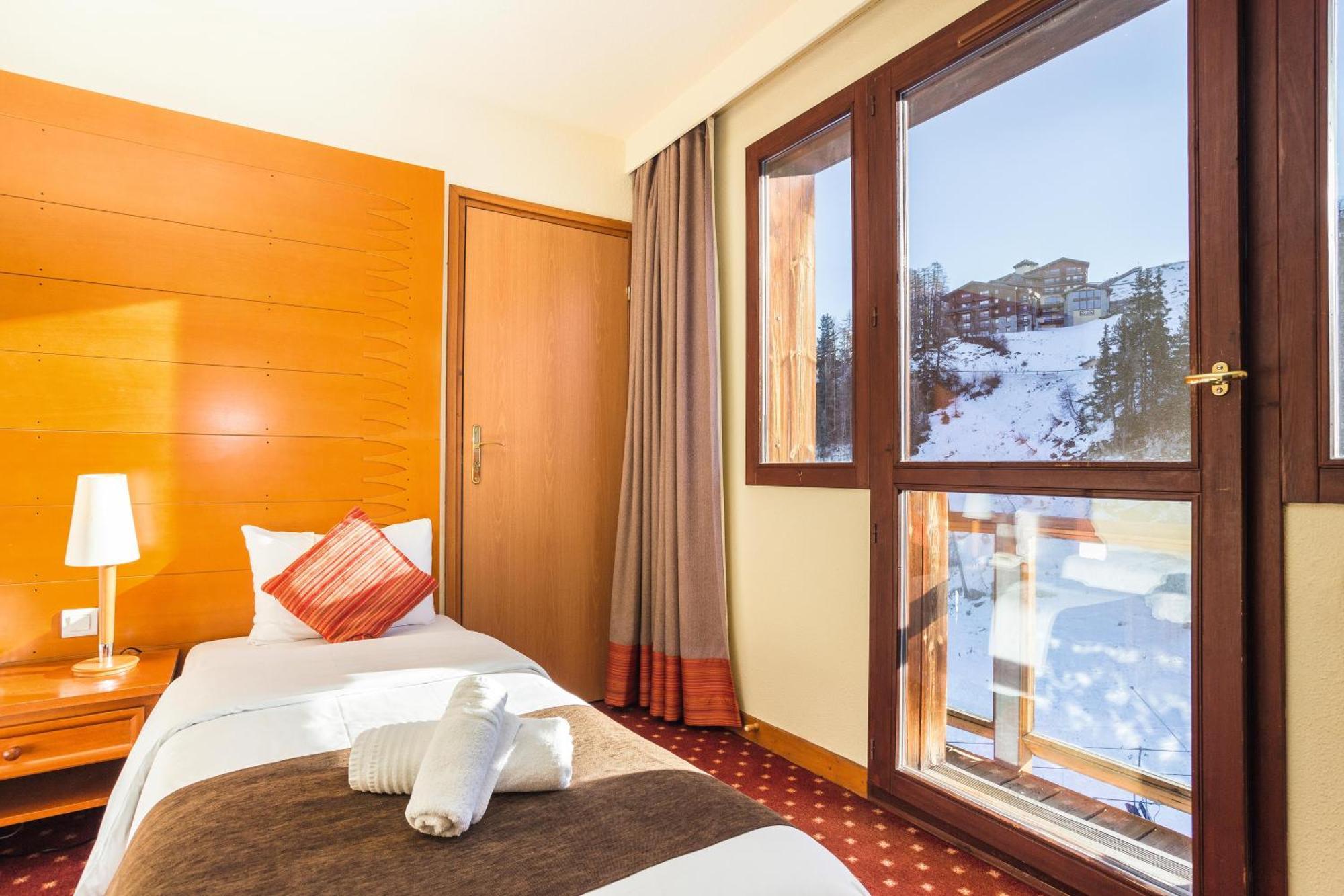 Double Room Mountain View