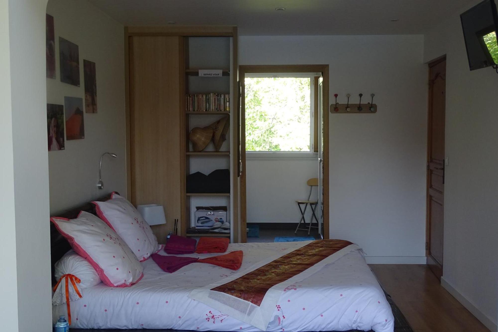 Double Room Private Bathroom