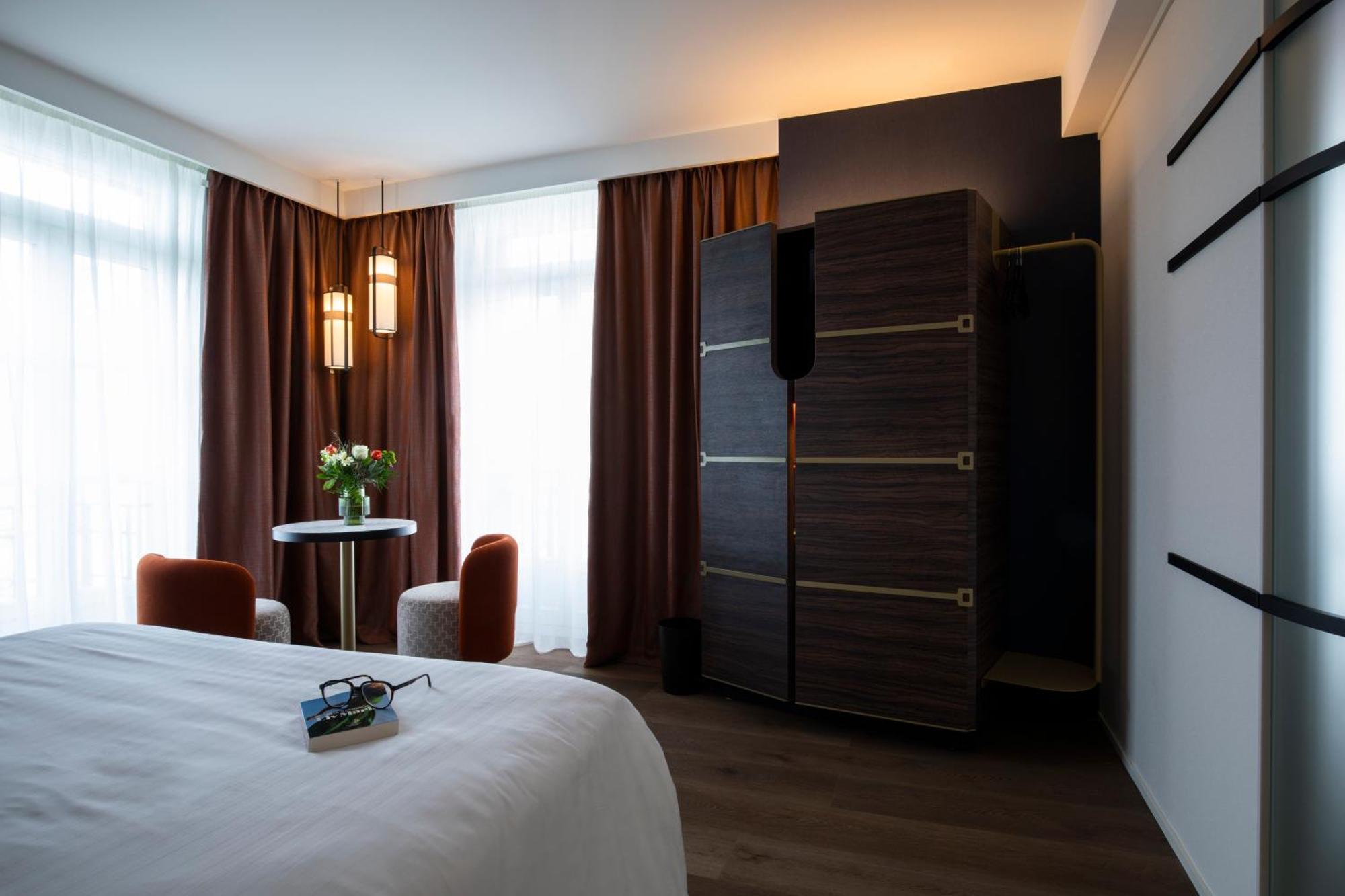 Large Double Room