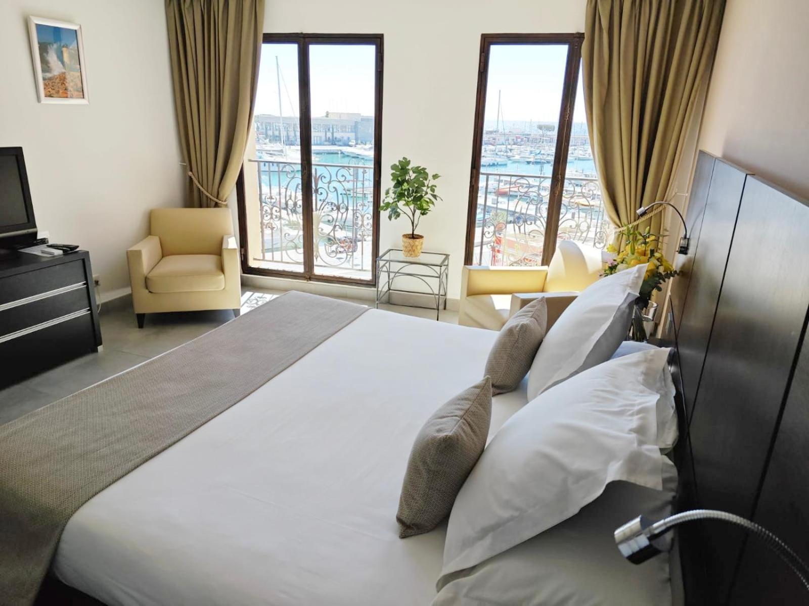 Private Double Room Not a hotel