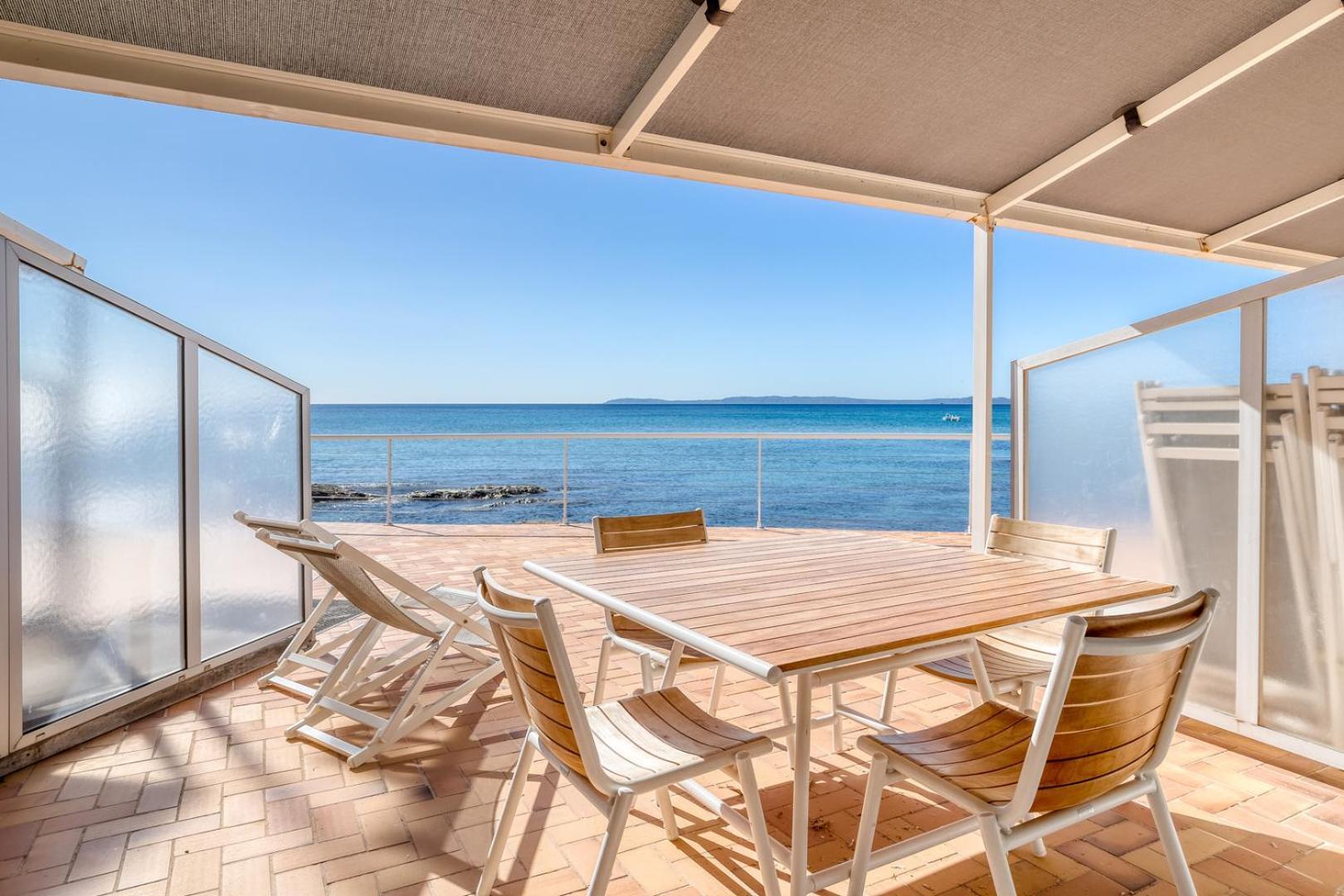 Junior Suite with Sea View,1567352369:JPEG