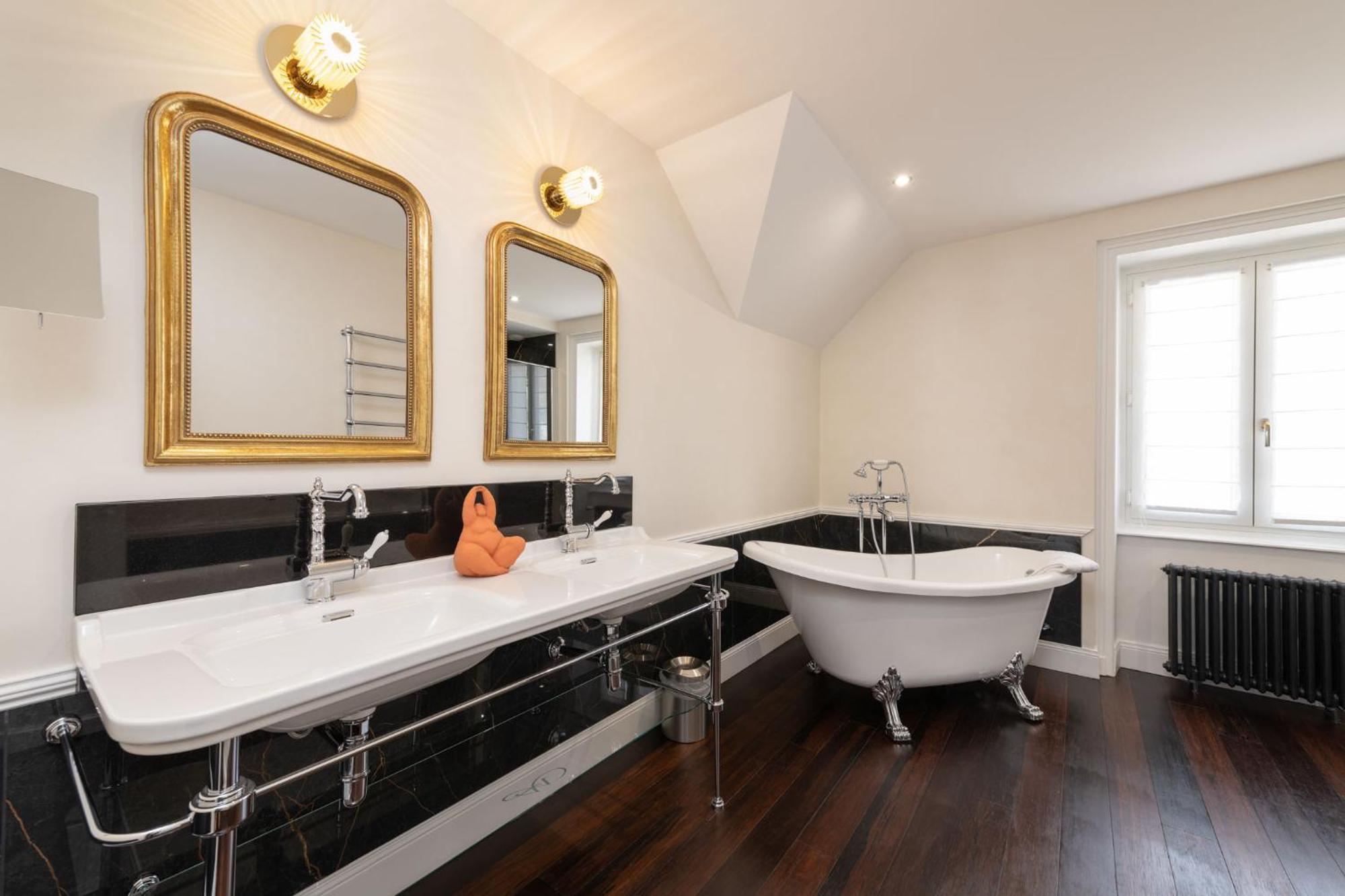 Double Room with Lake View,1567593995:JPEG