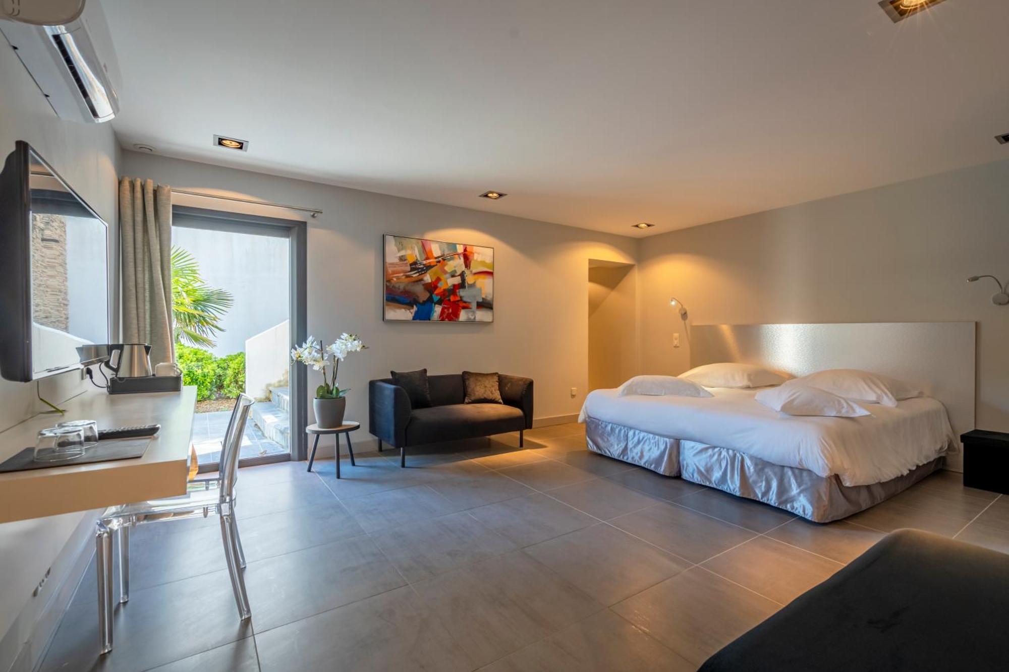 Ilargia Room Garden View