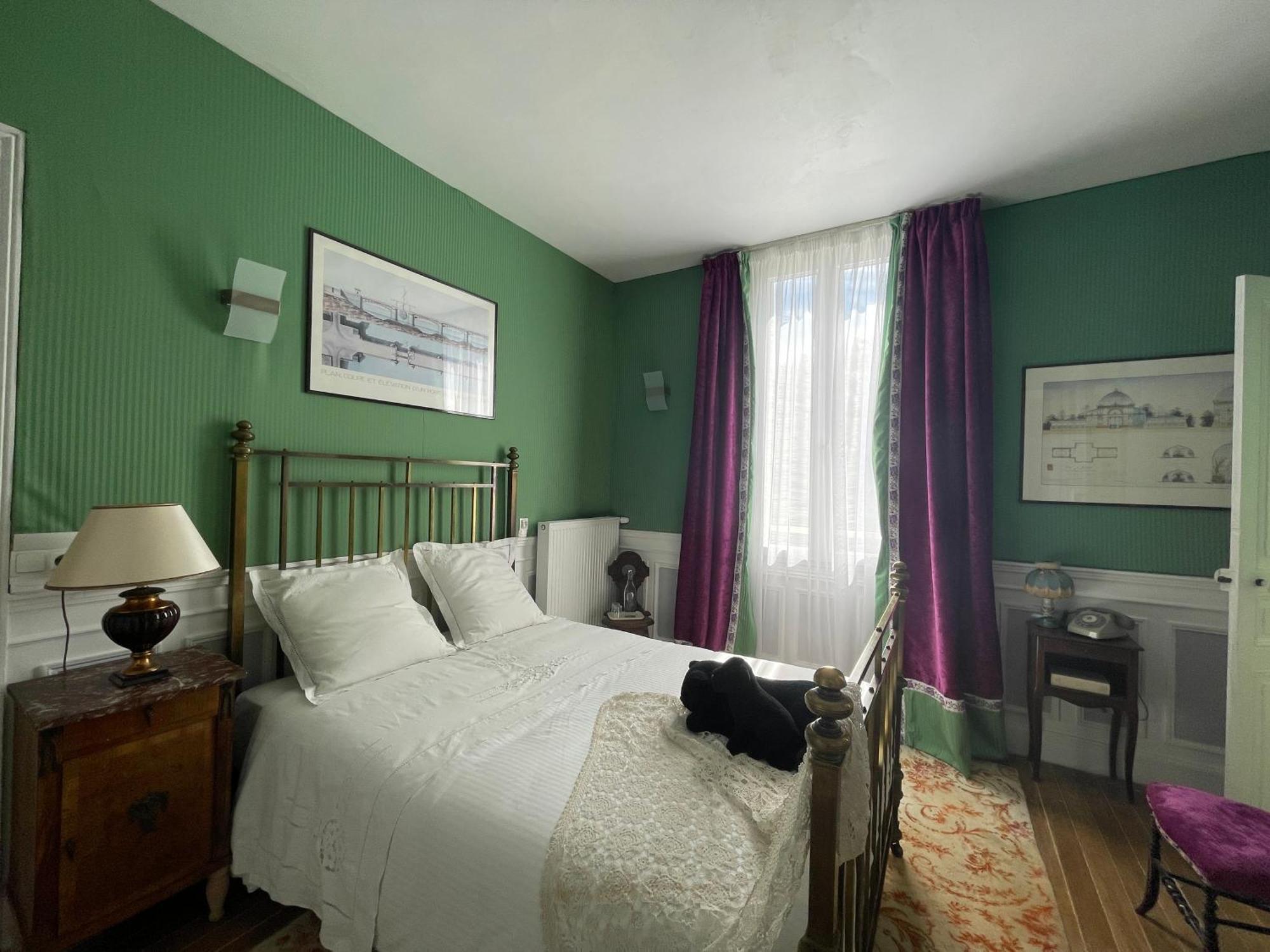 Large Double Room,1573388456:JPEG