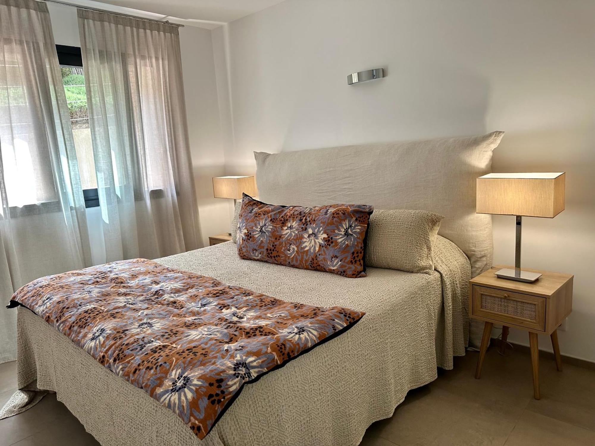 Comfort Two-Bedroom Suite Sea View