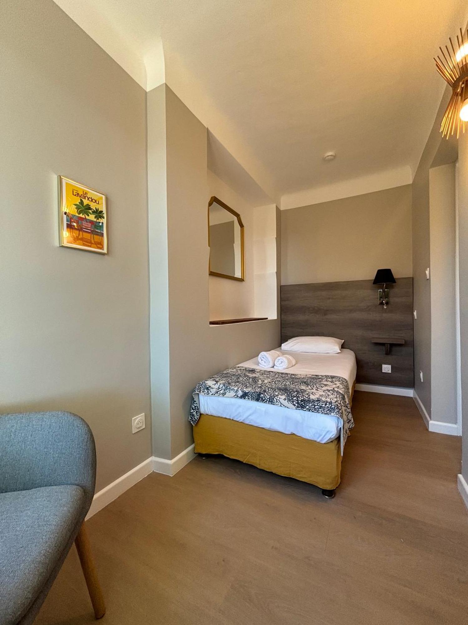 Triple Room with Sea View,1576786628:JPEG