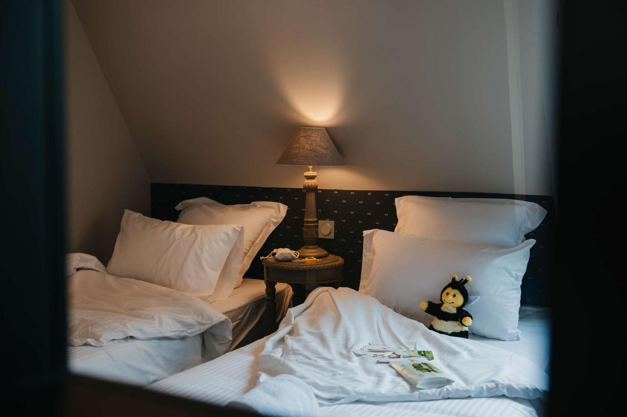 Family Queen Room Two Single Beds