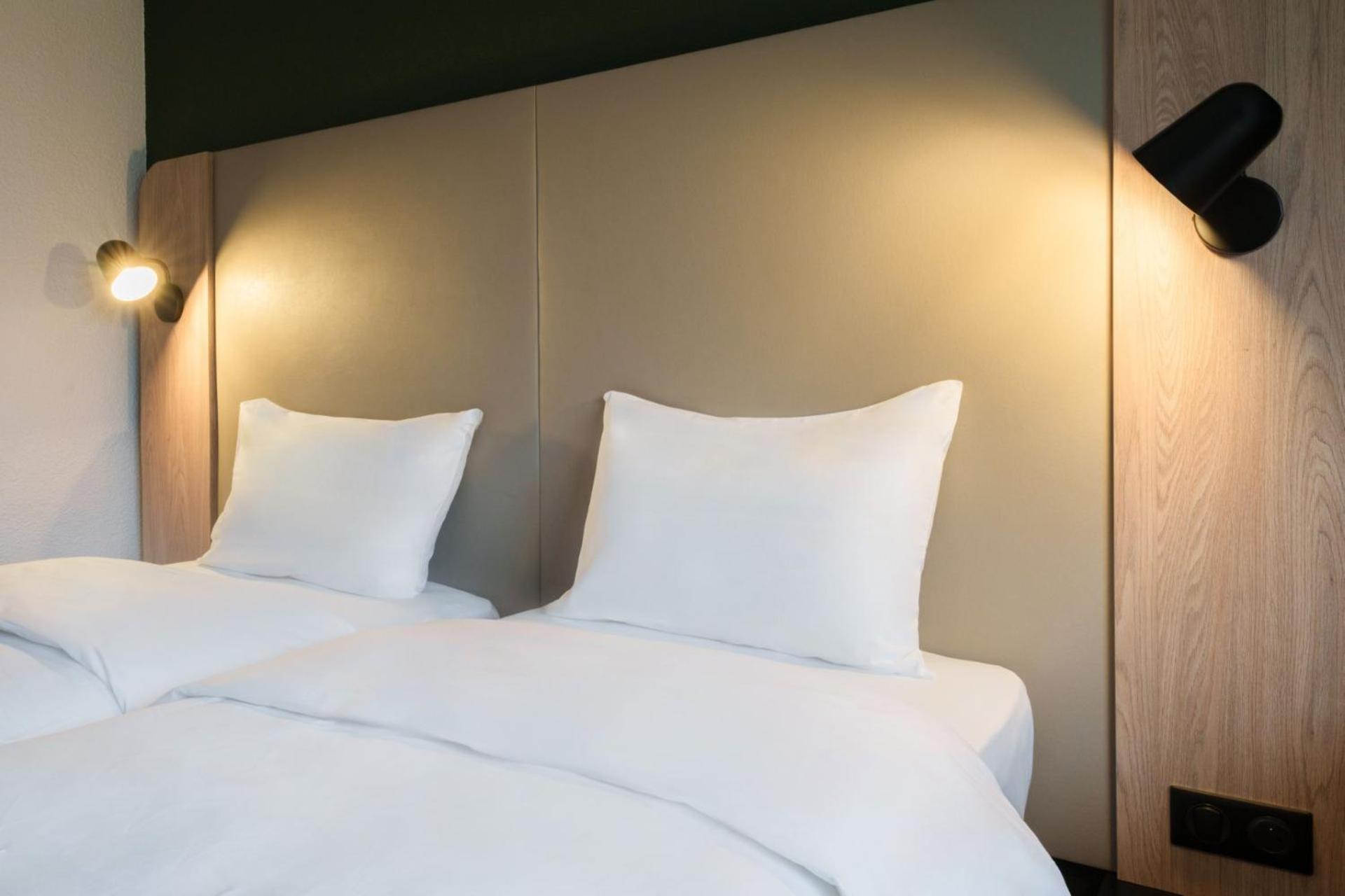 Standard Room 2 Single Beds