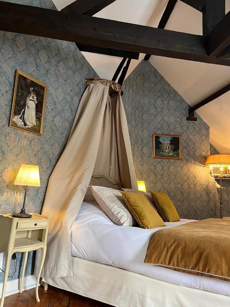 Large Double Room,1583197633:JPEG