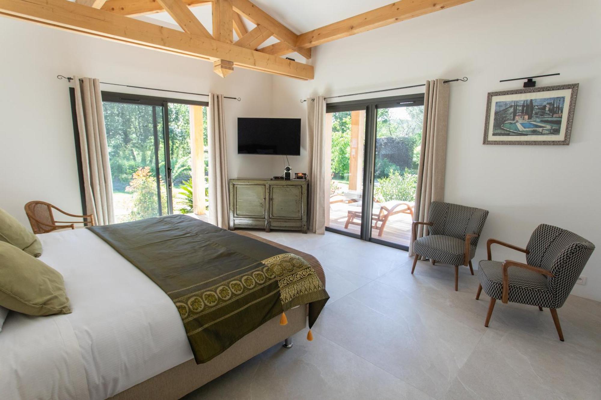 Deluxe Double Room,1583653748:JPEG
